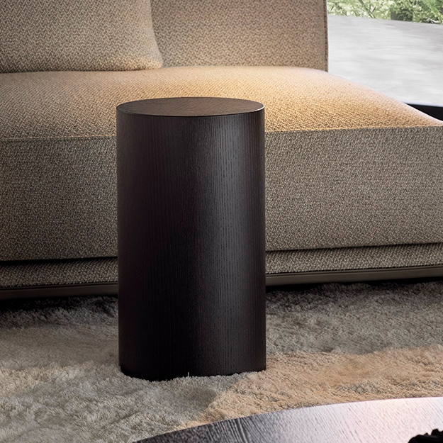 Mostra il prodotto Pilotis Wood del produttore Minotti