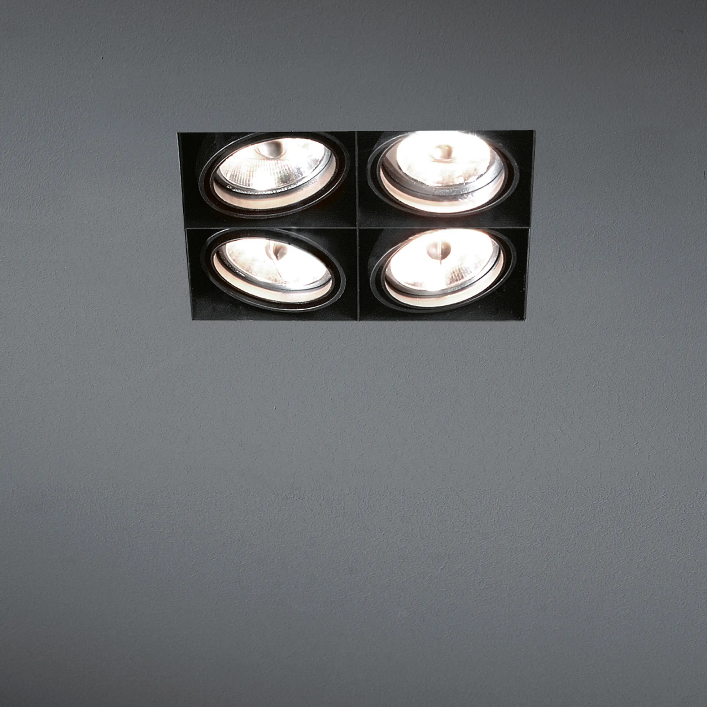 Modular Lighting Instruments - Mini multiple trimless 4x AR70 GE