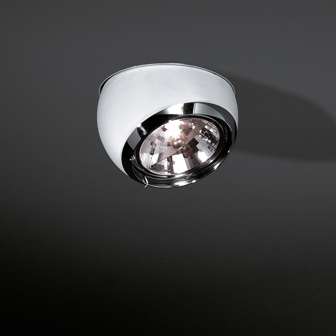Display product Bolster recessed 155 AR111 GE from manufacturer Modular Lighting Instruments