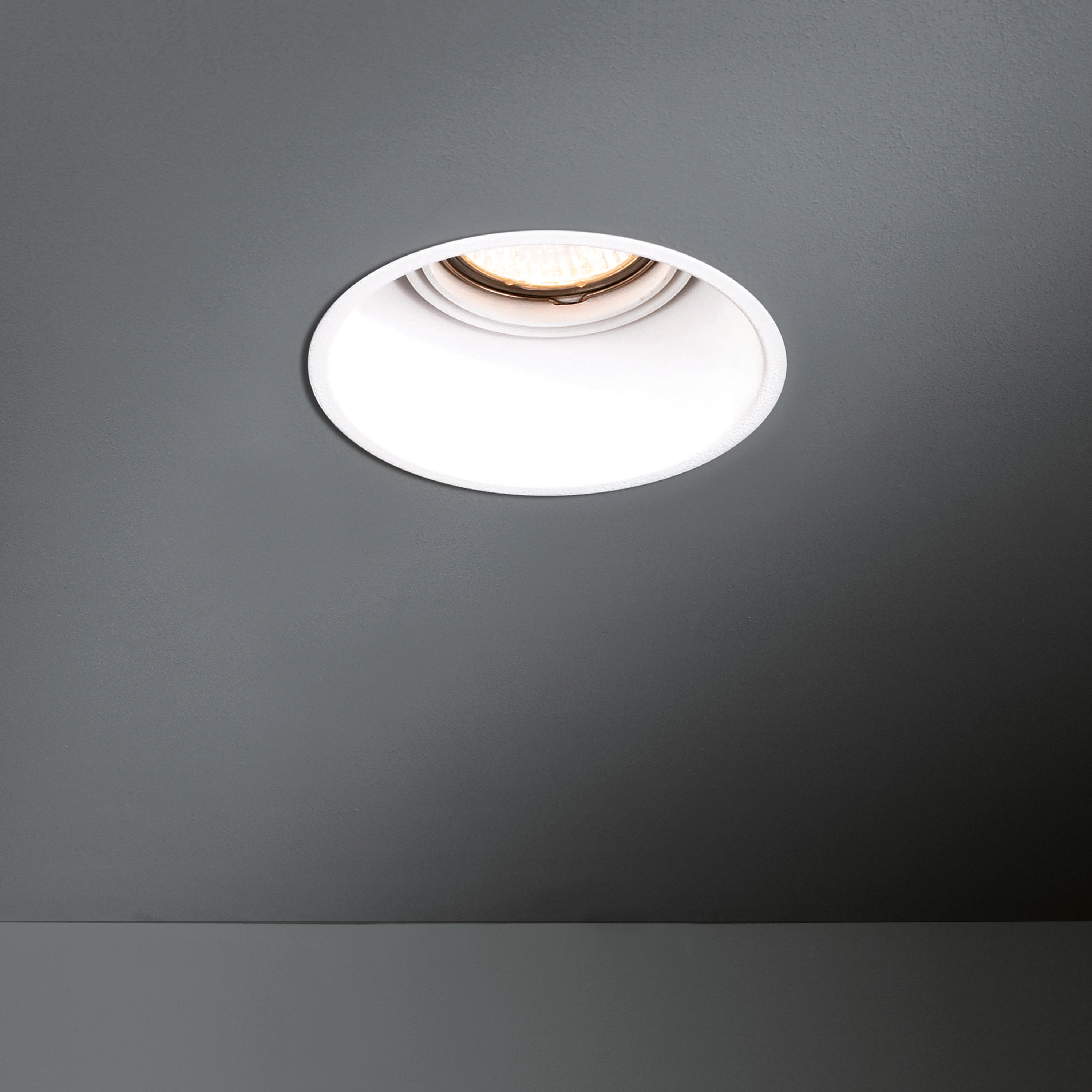 Display product Lotis 230 CDM-TC GE from manufacturer Modular Lighting Instruments