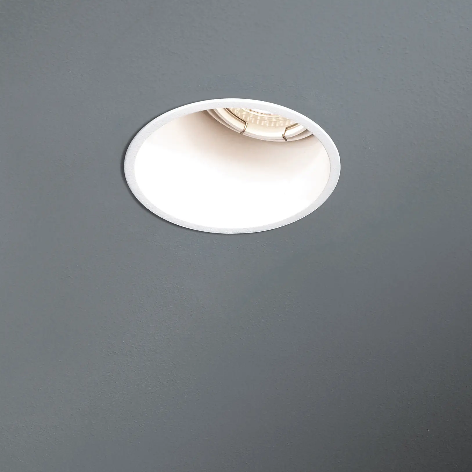 Modular Lighting Instruments - Asy Lotis 97 adjustable LED RG