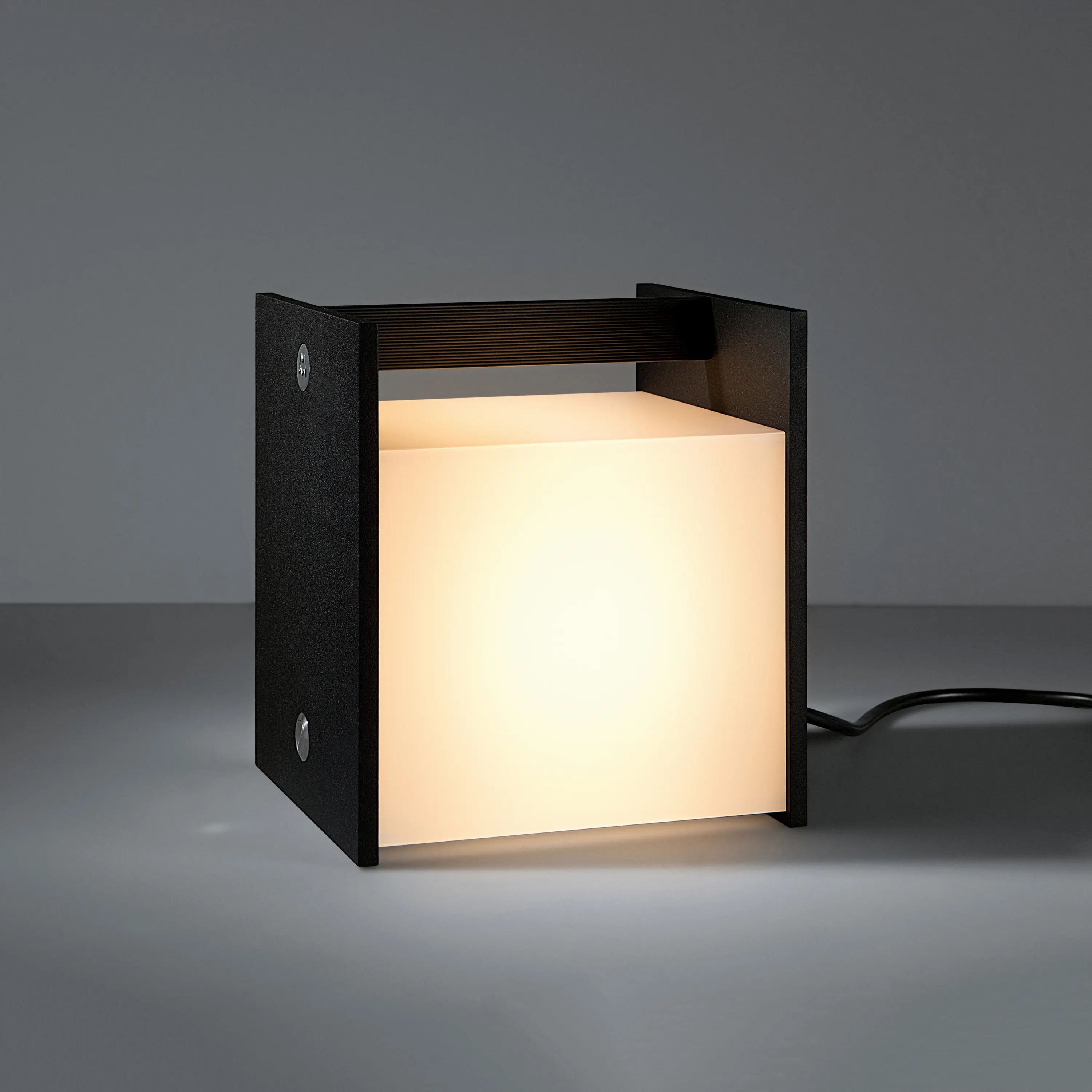 Modular Lighting Instruments - Buzze IP54 LED Pushdim GI