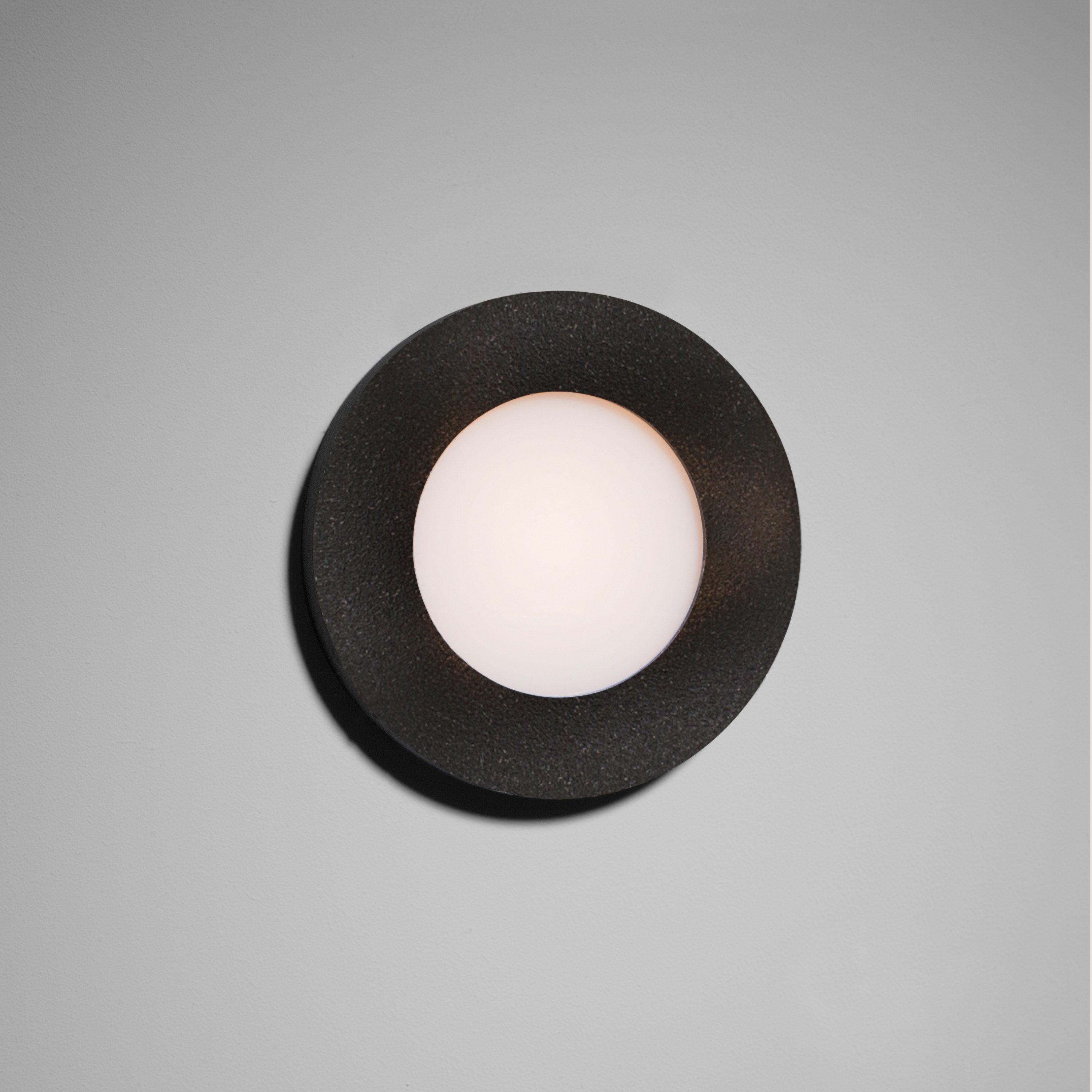 Display product Doze 80 wall LED from manufacturer Modular Lighting Instruments