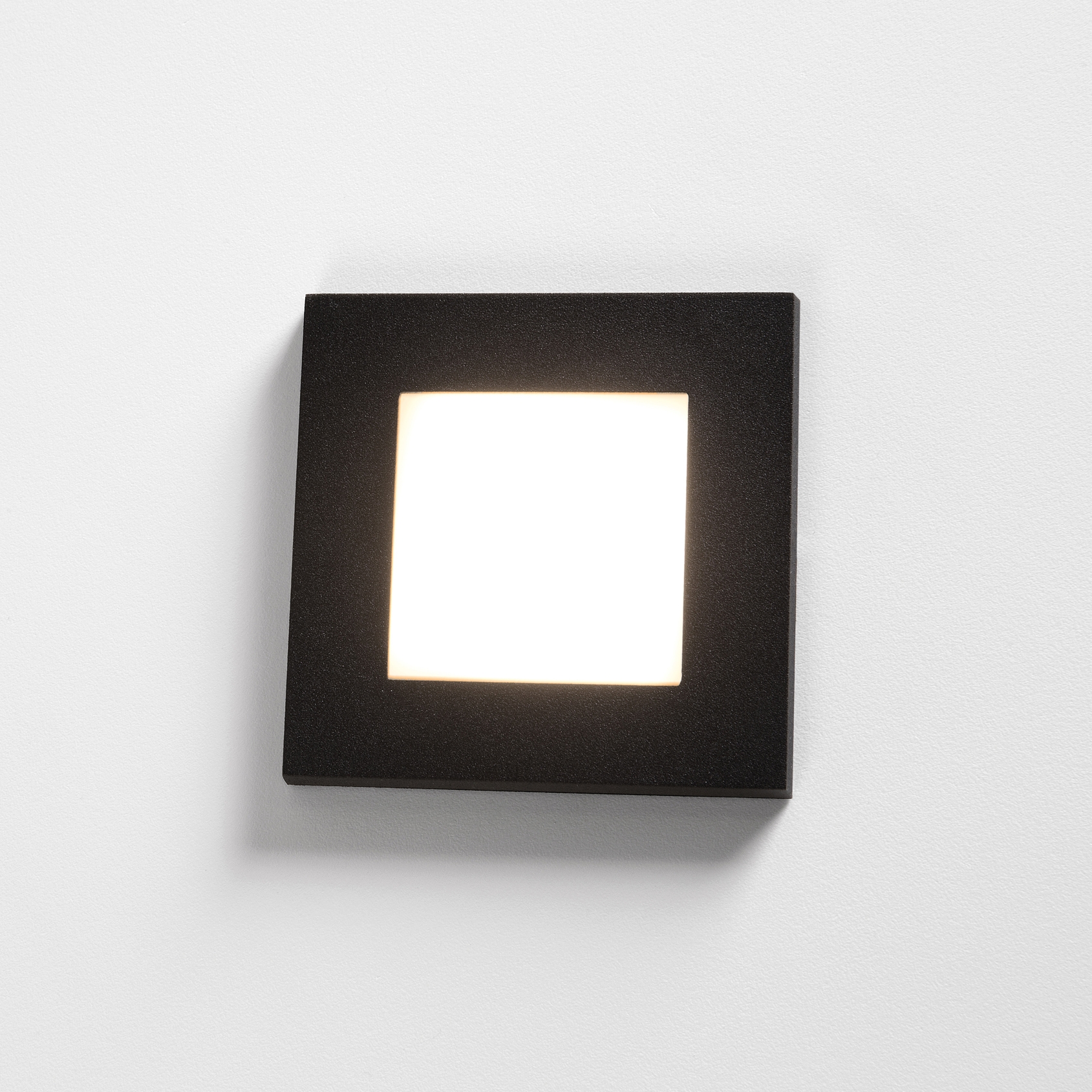 Display product Doze square wall LED from manufacturer Modular Lighting Instruments