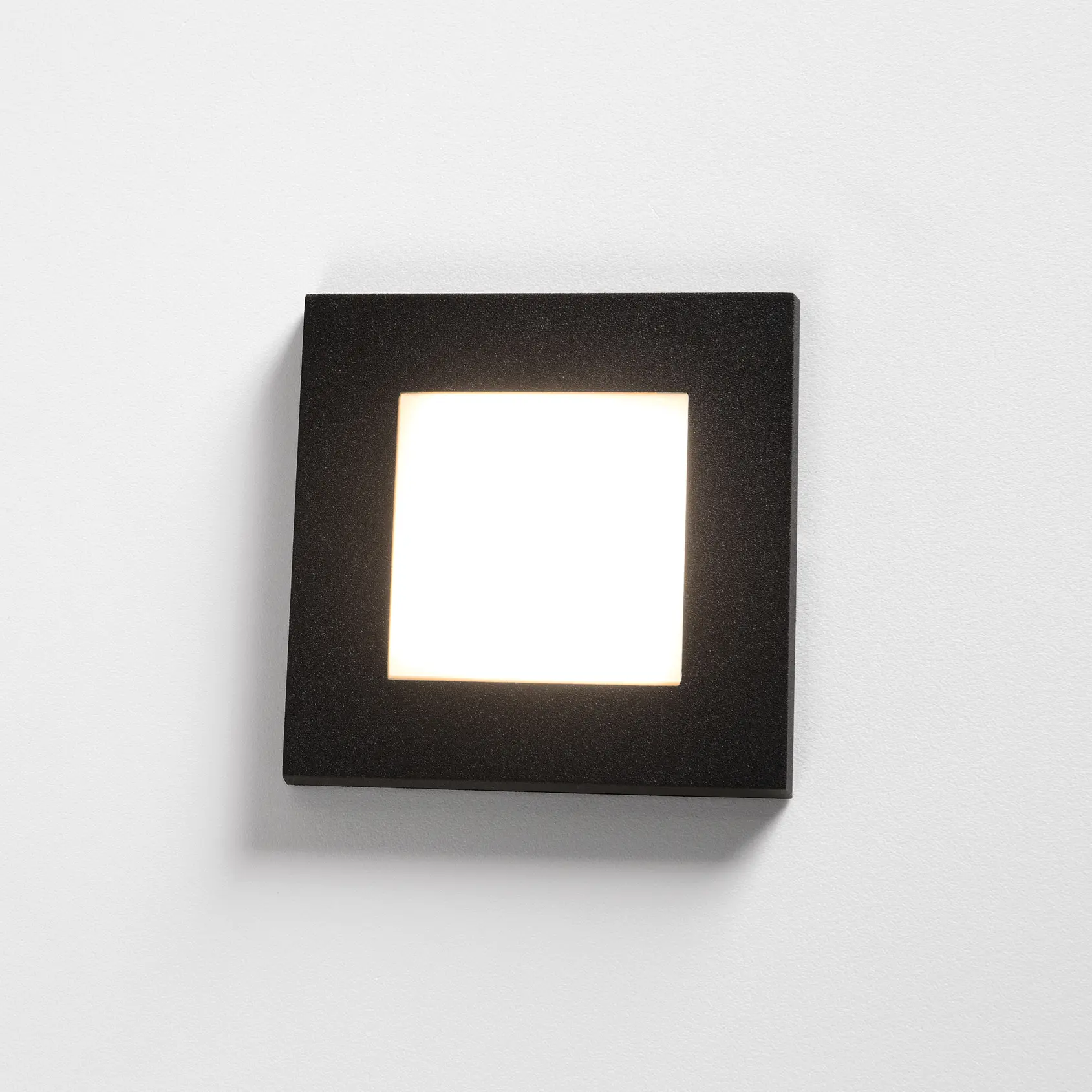 Modular Lighting Instruments - Doze square wall LED
