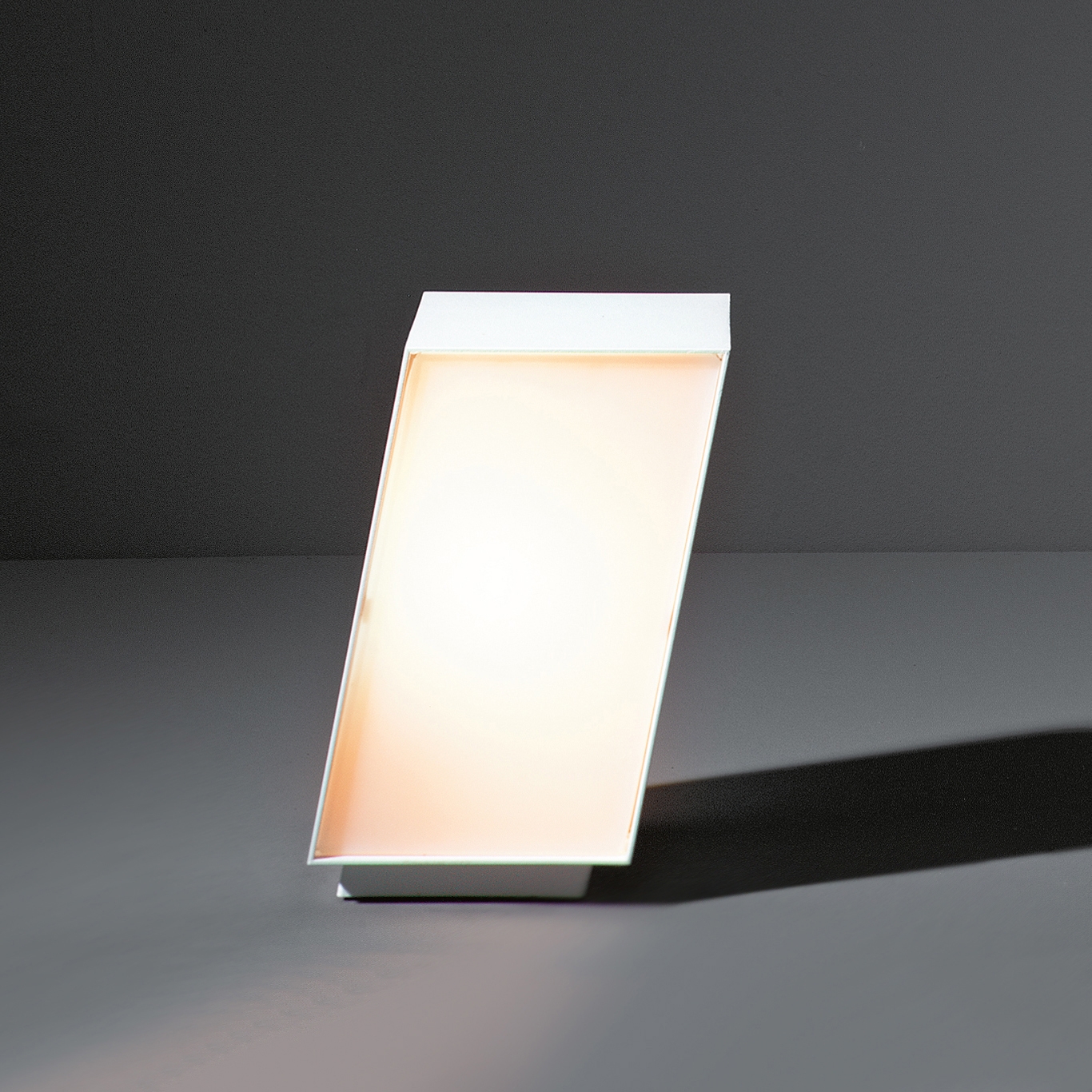 Mostrar el producto Fall 1.3 IP54 LED GI del fabricante Modular Lighting Instruments