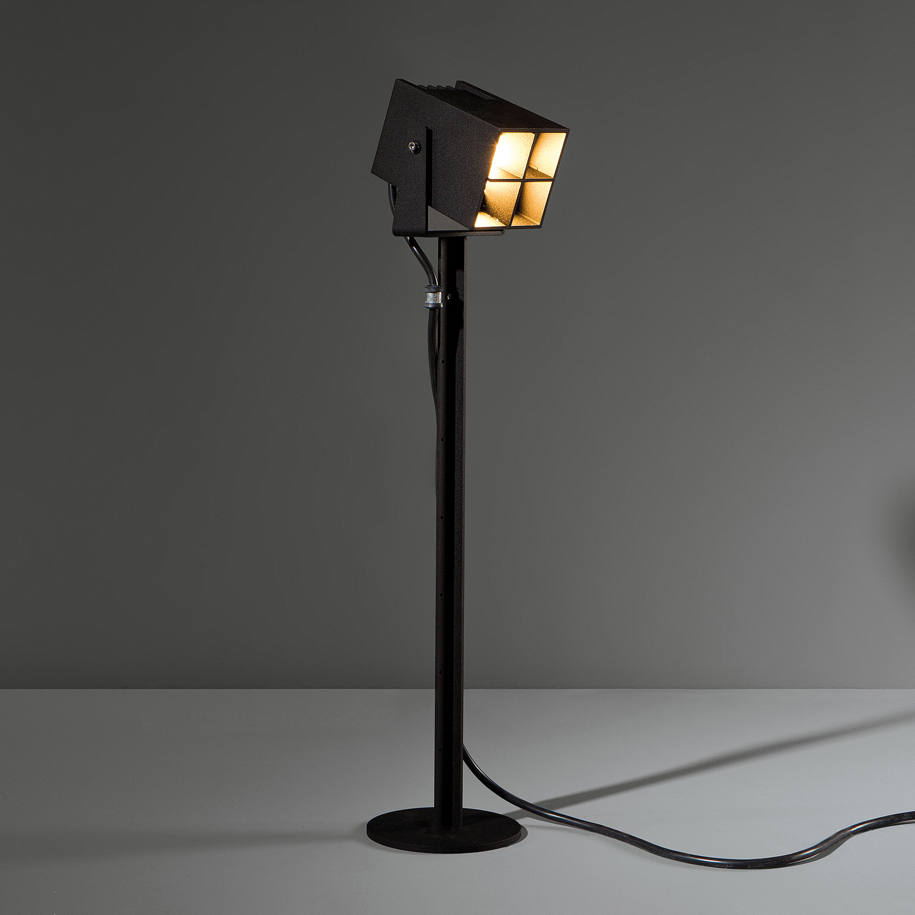 Display product Julien square foot IP54 LED GI from manufacturer Modular Lighting Instruments