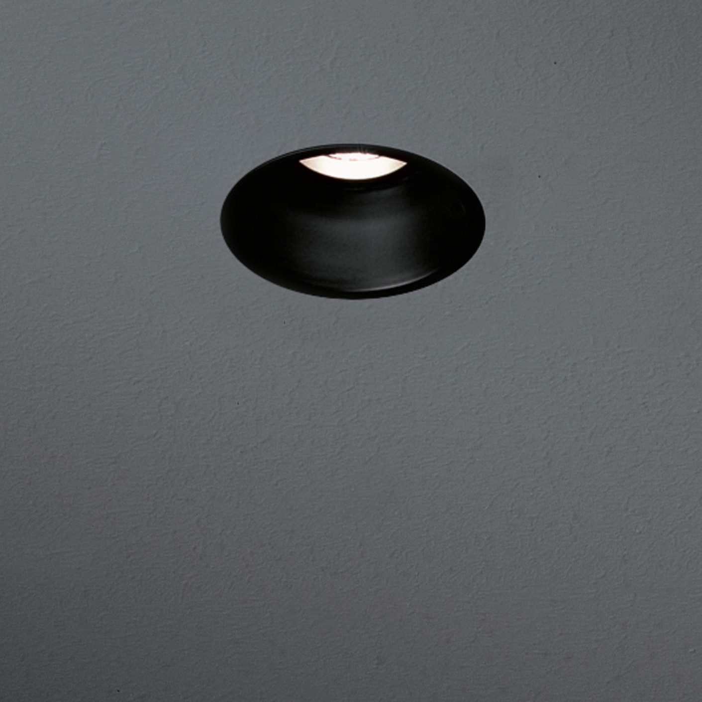 Display product Lotis 82 GU10 from manufacturer Modular Lighting Instruments