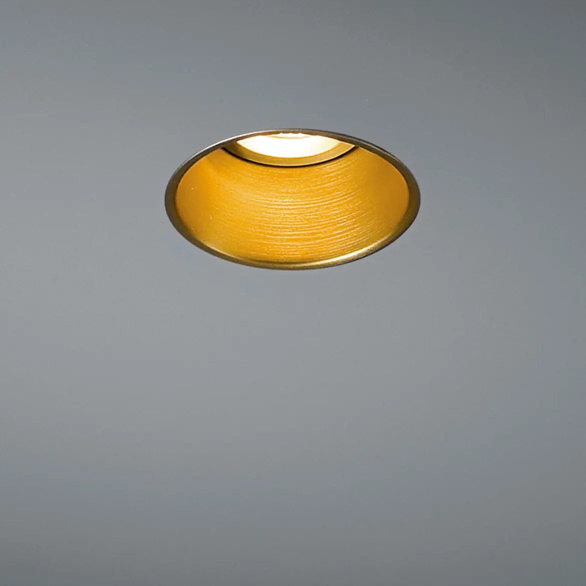 Modular Lighting Instruments - Lotis 82 concrete MR16 GE