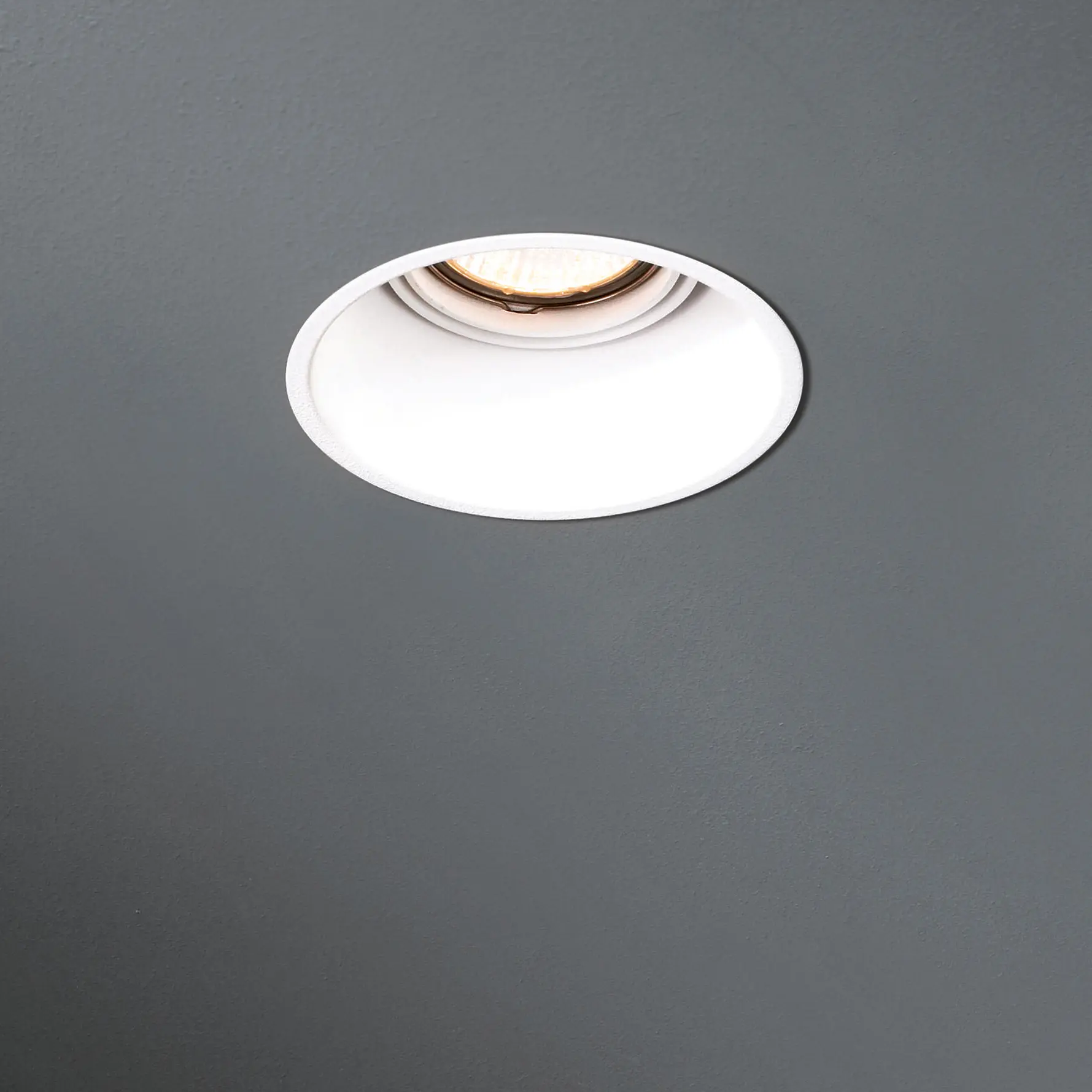 Modular Lighting Instruments - Lotis 97 concrete adjustable GU10