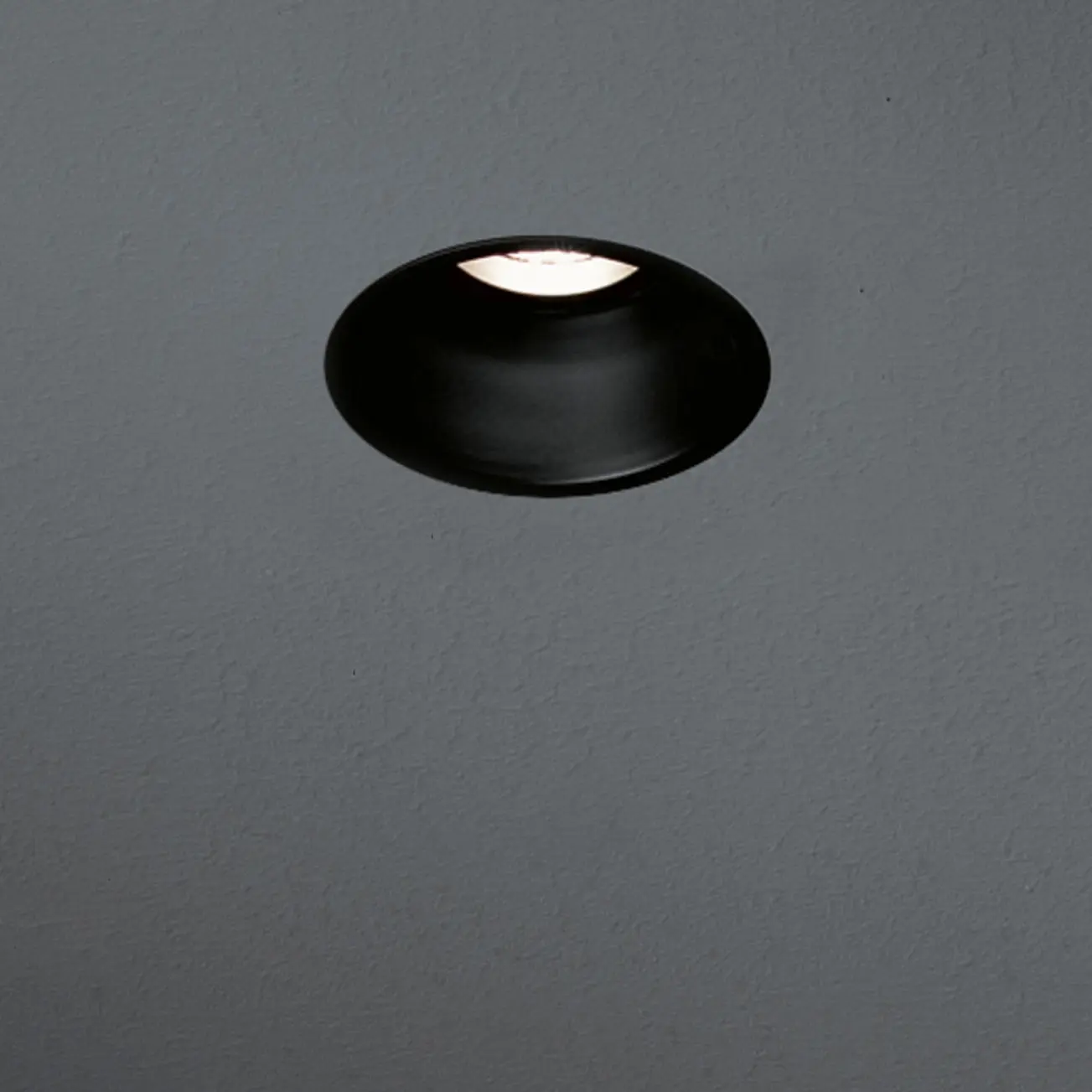 Modular Lighting Instruments - Lotis 82 concrete LED RG