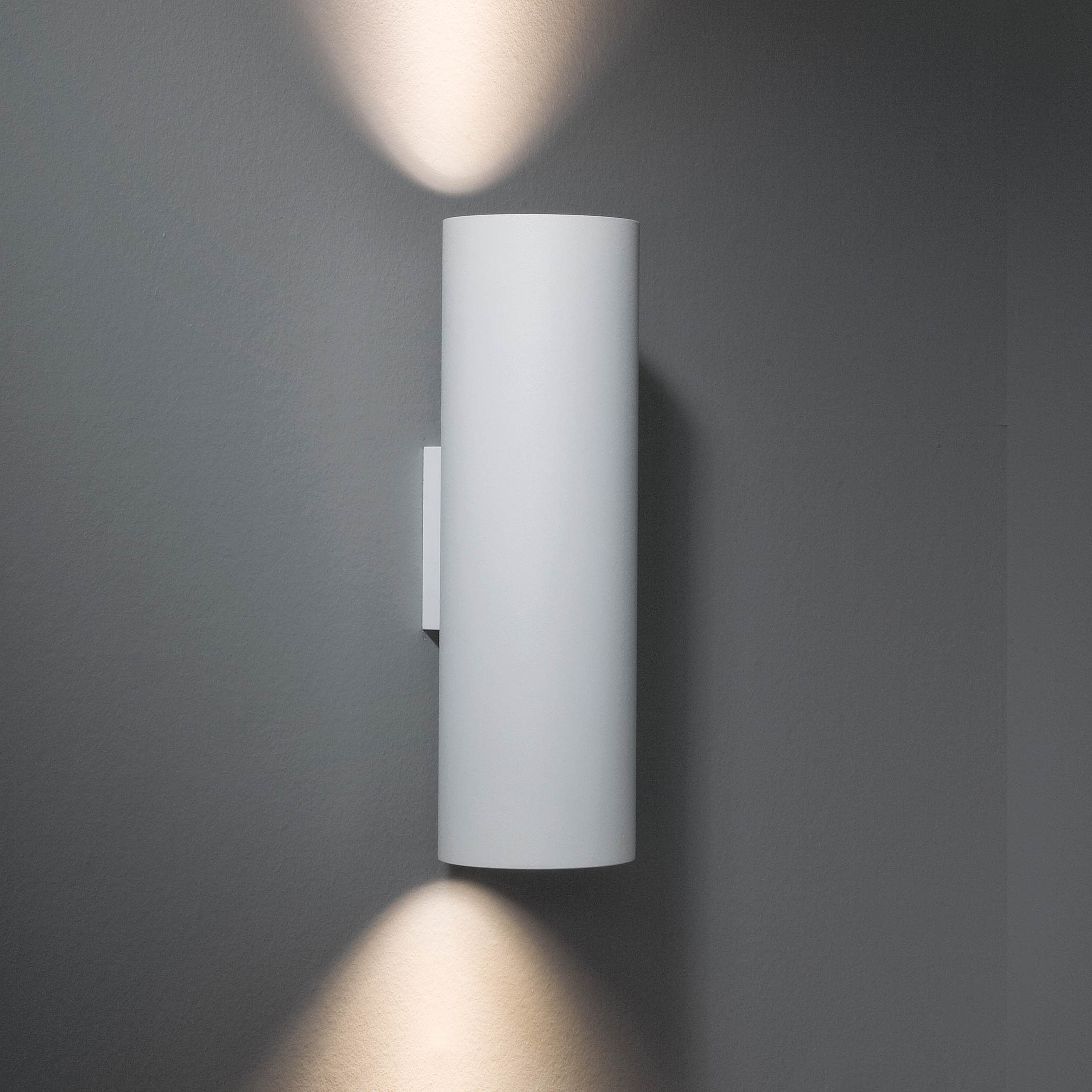 Display product Lotis tubed wall 2x GU10 from manufacturer Modular Lighting Instruments