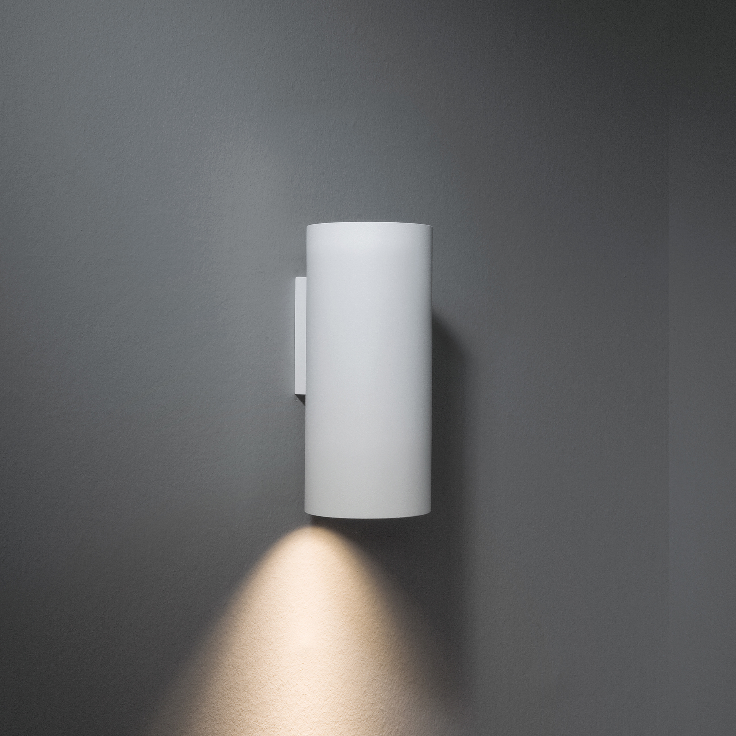Display product Lotis tubed wall 1x LED retrofit from manufacturer Modular Lighting Instruments