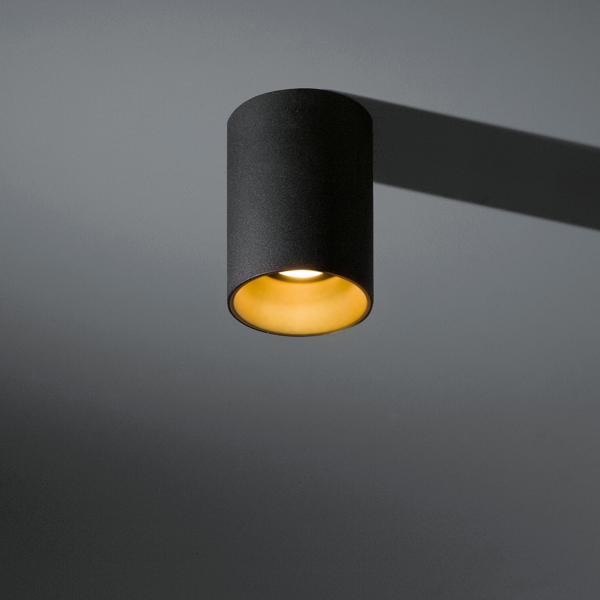 Display product Lotis tubed surface MR16 GE from manufacturer Modular Lighting Instruments