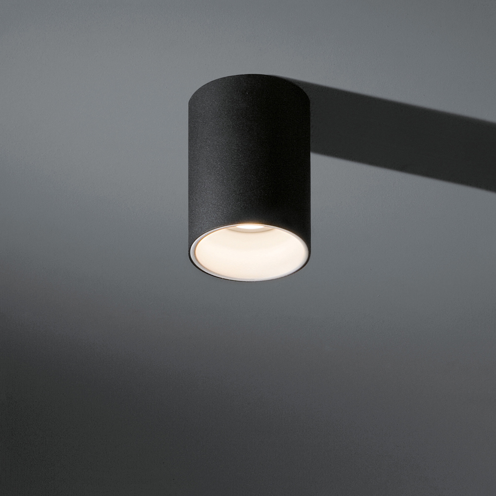 Display product Lotis tubed recessed MR16 GE from manufacturer Modular Lighting Instruments