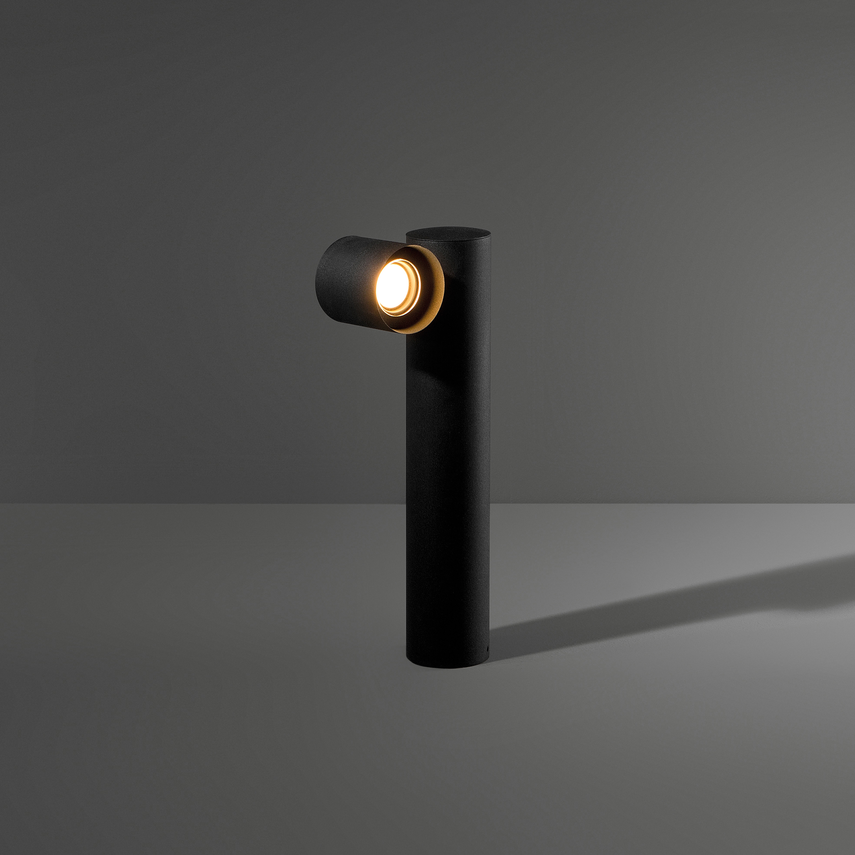 Display product Lowieze low IP54 1x LED GI from manufacturer Modular Lighting Instruments