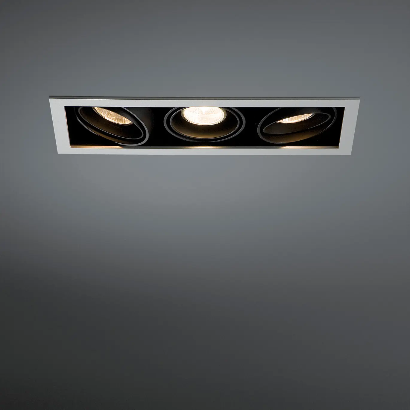Modular Lighting Instruments - Mini multiple 3x MR16 GE