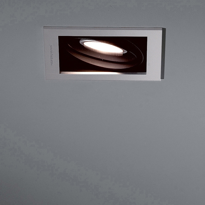 Display product Mini multiple 1x HIPAR GE from manufacturer Modular Lighting Instruments
