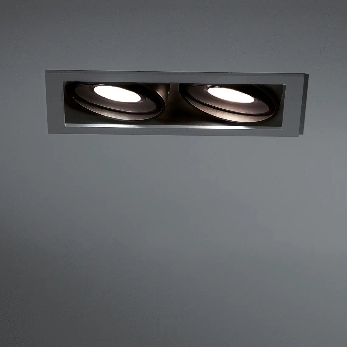 Modular Lighting Instruments - Mini multiple 2x HIPAR GE