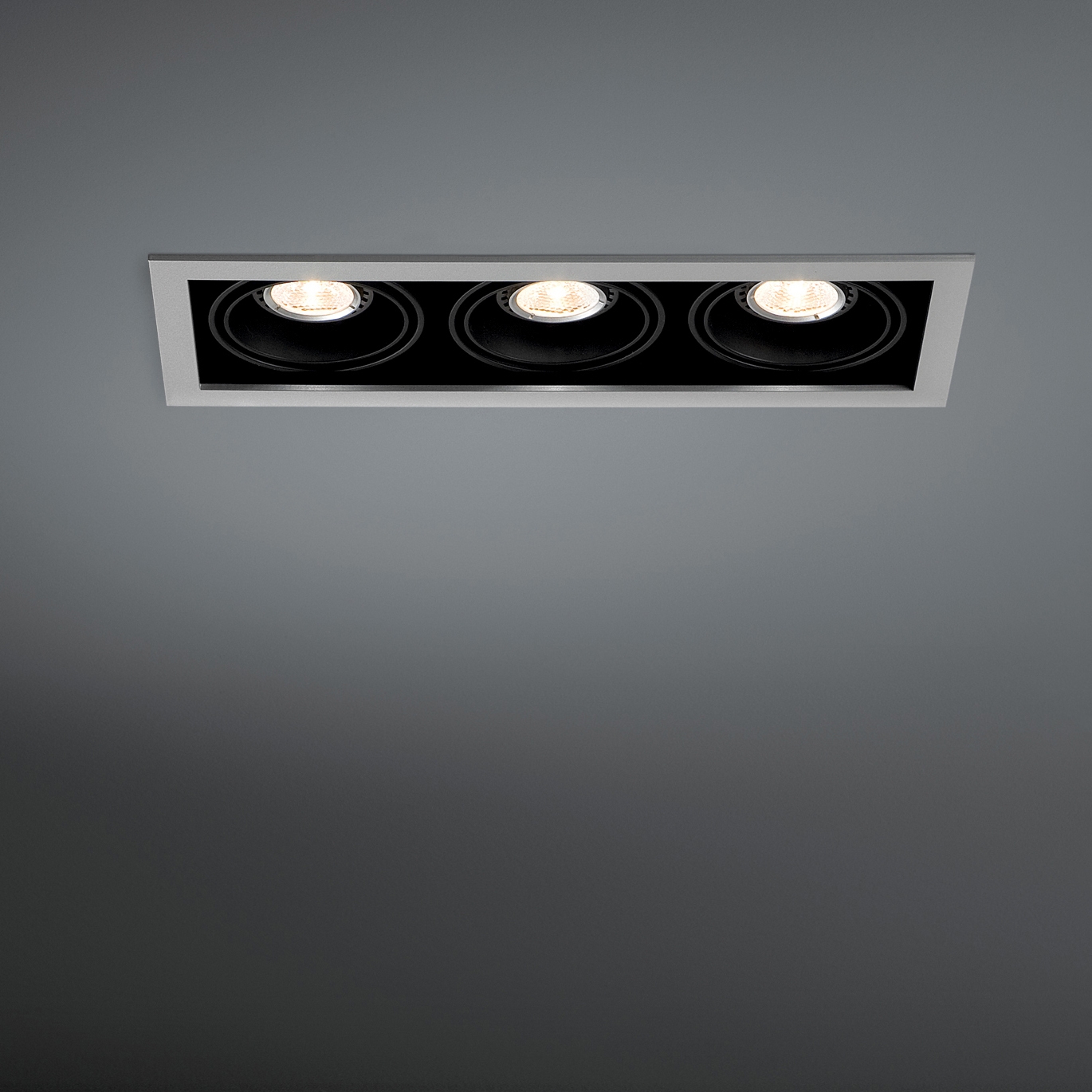 Display product Mini multiple 3x LED retrofit from manufacturer Modular Lighting Instruments
