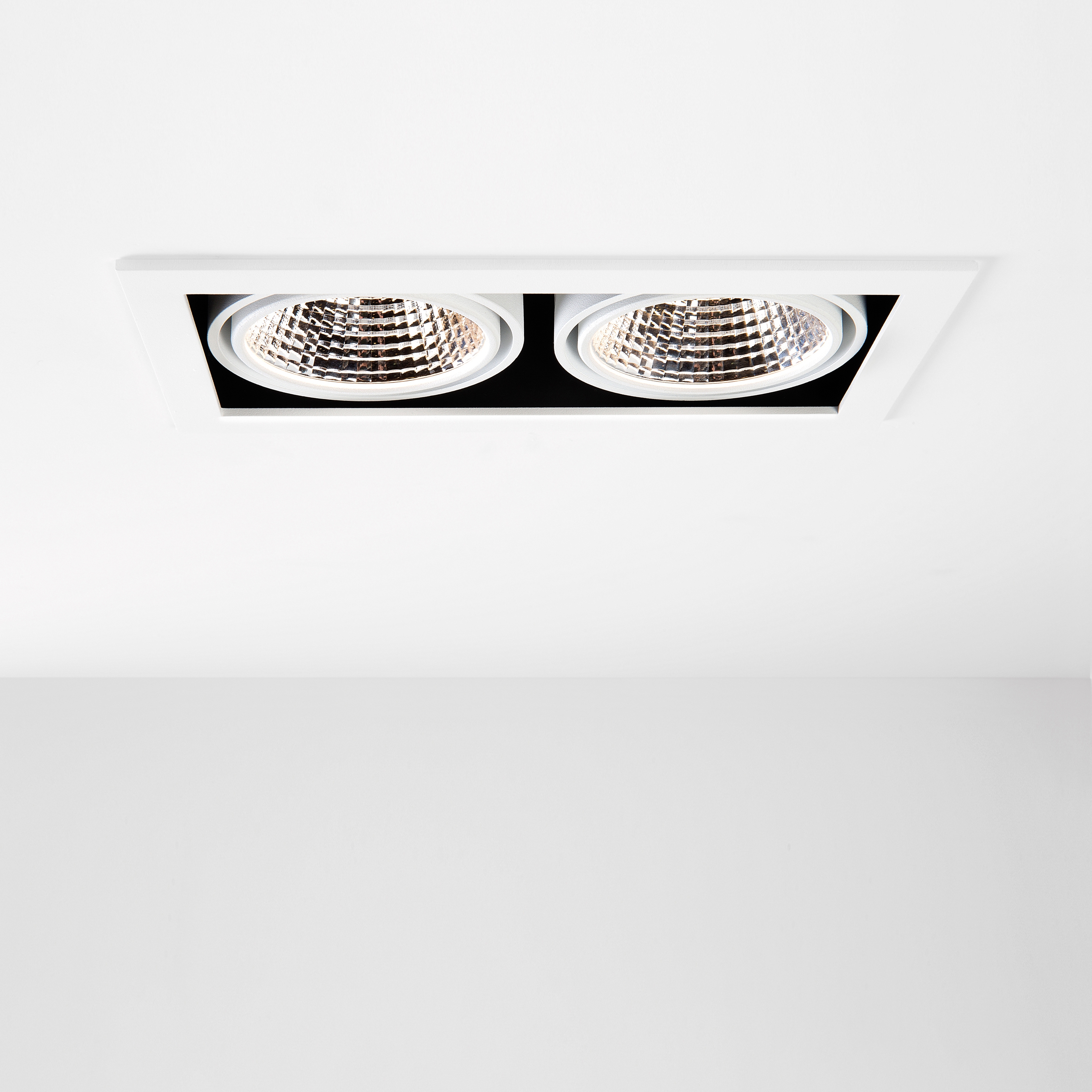 Mostra il prodotto Mini multiple for Smart rings 2x LED GE del produttore Modular Lighting Instruments