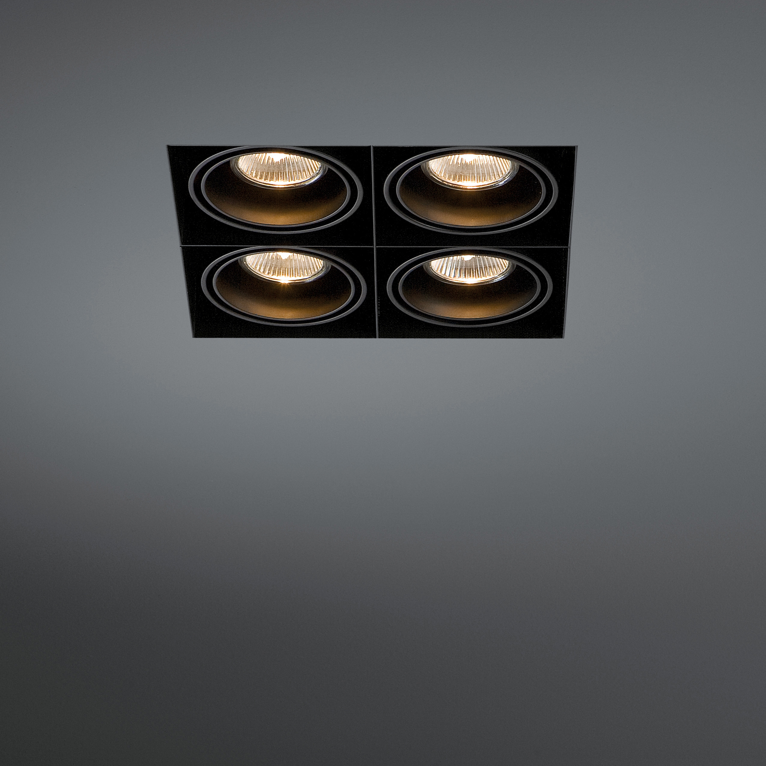 Display product Mini multiple trimless 4x GU10 from manufacturer Modular Lighting Instruments