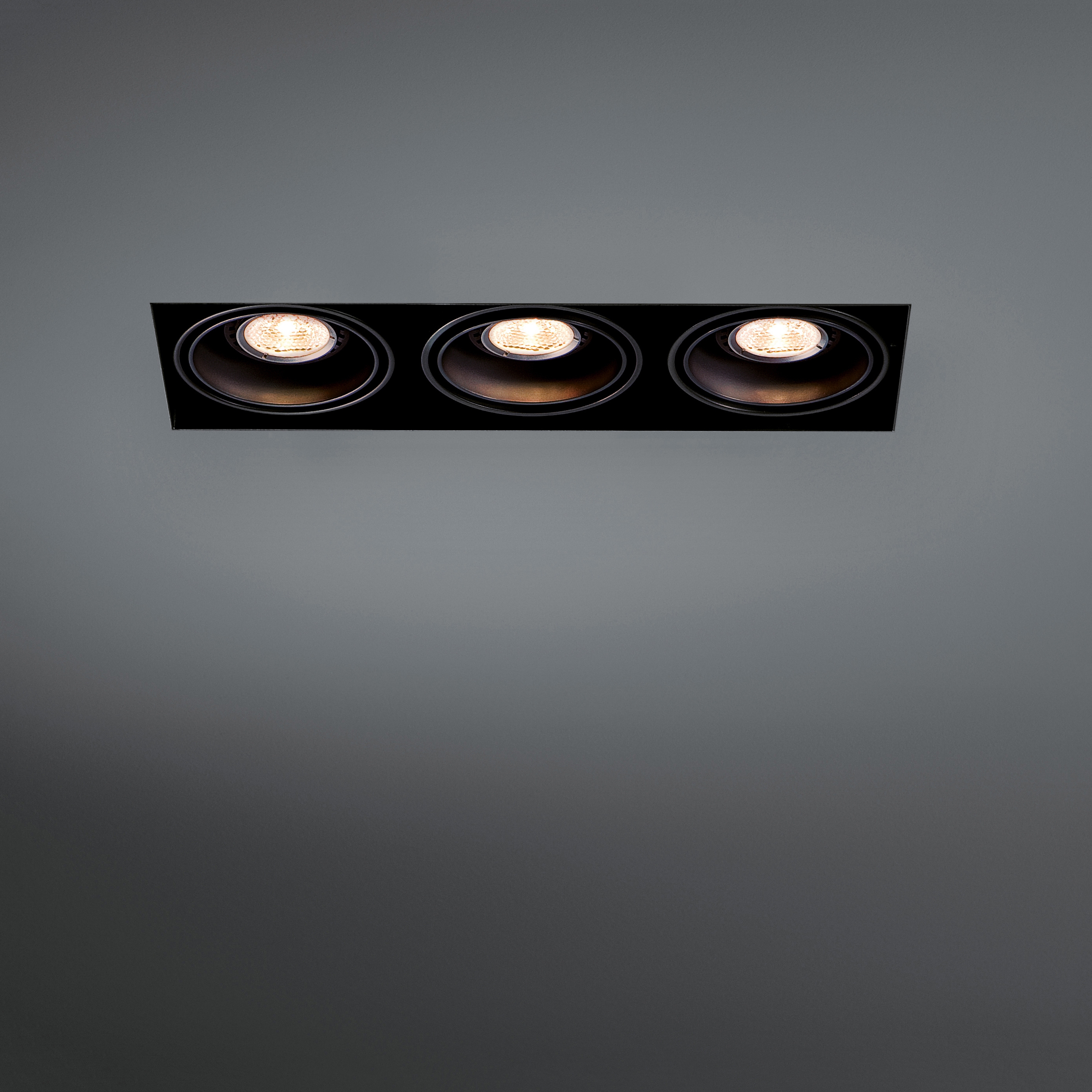 Display product Mini multiple trimless 3x LED retrofit from manufacturer Modular Lighting Instruments
