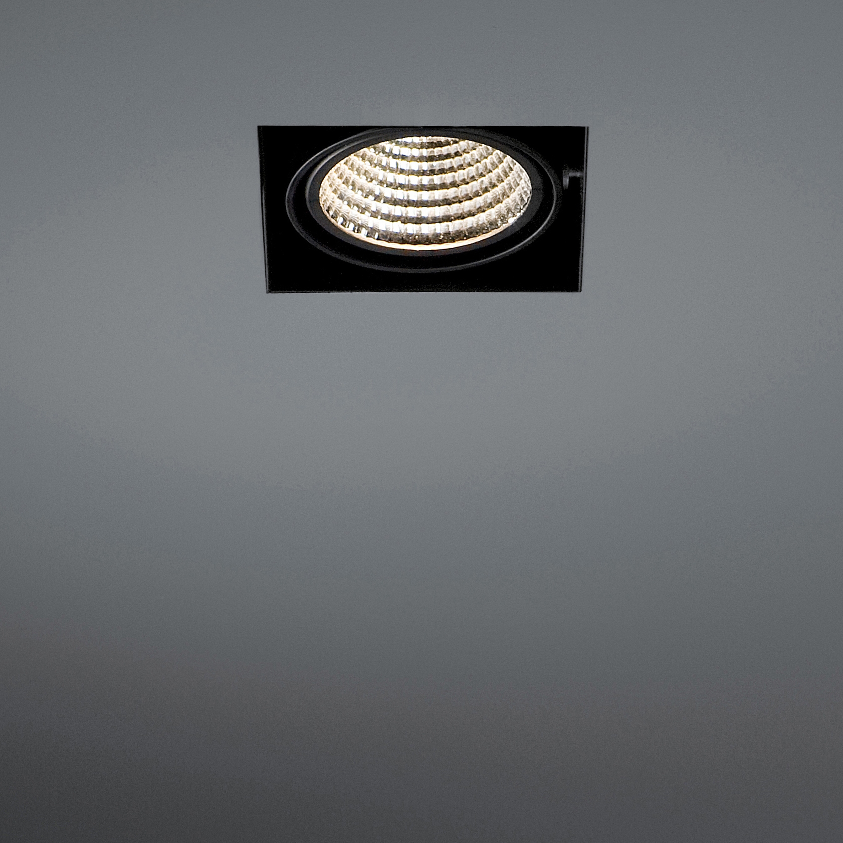 Display product Mini multiple trimless 1x LED 1-10V/Pushdim RG from manufacturer Modular Lighting Instruments