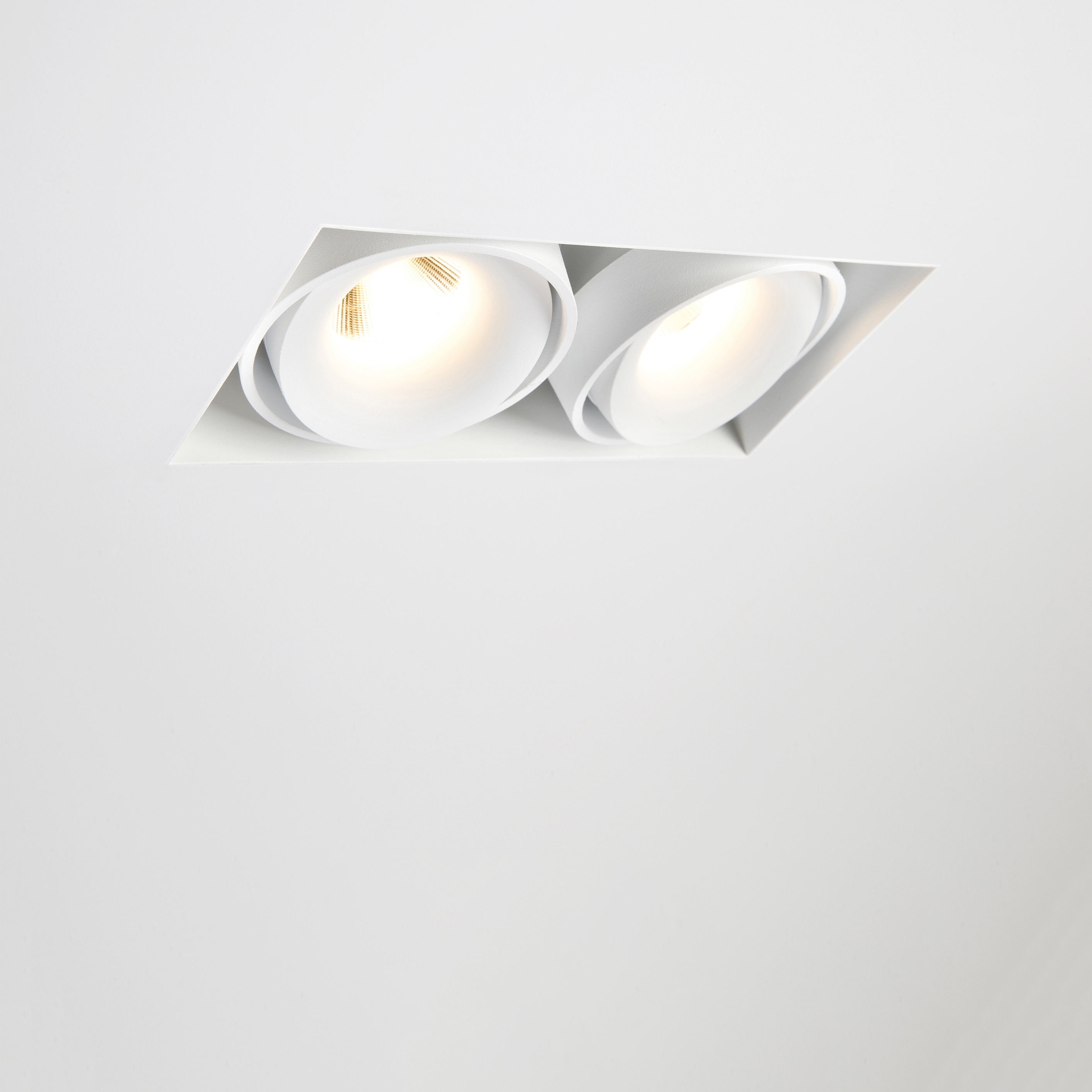 Display product Mini multiple trimless for Smart rings 2x LED GE from manufacturer Modular Lighting Instruments