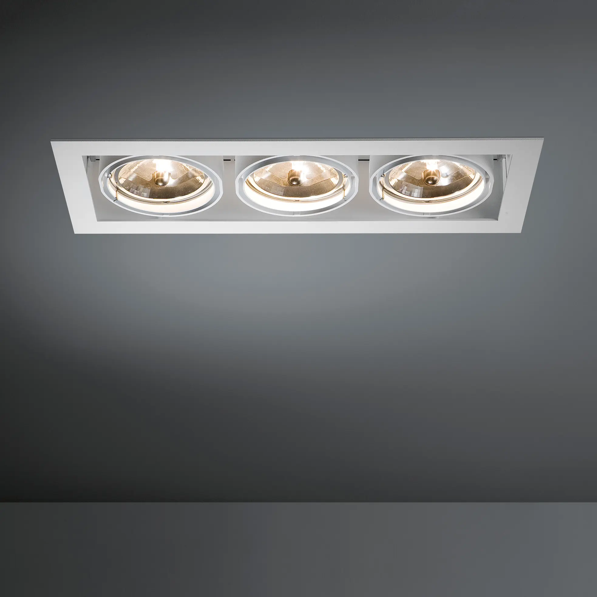 Modular Lighting Instruments - Multiple 3x AR111 GE
