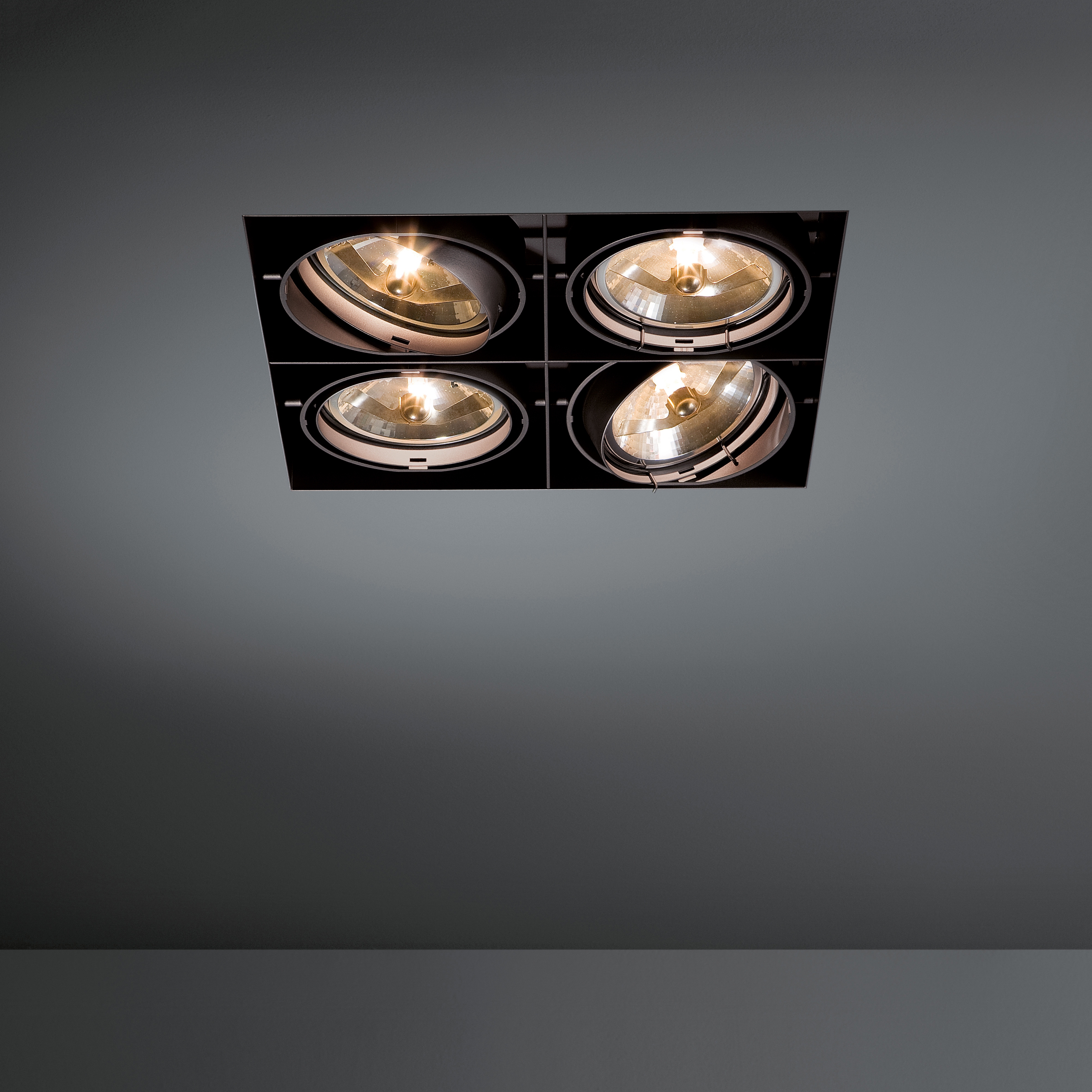 Display product Multiple trimless 4x AR111 GE from manufacturer Modular Lighting Instruments