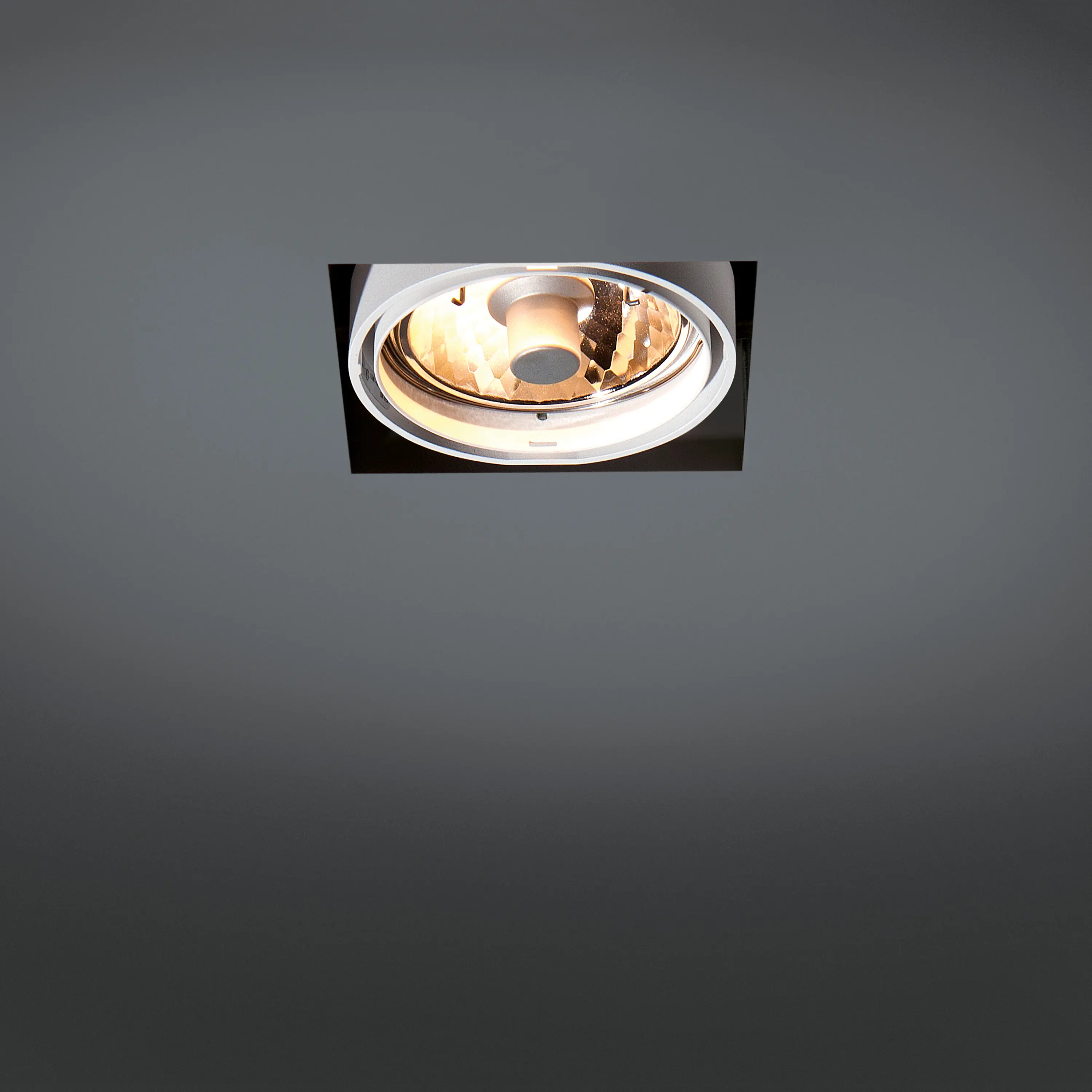 Modular Lighting Instruments - Multiple trimless 1x CDM-R111 GE