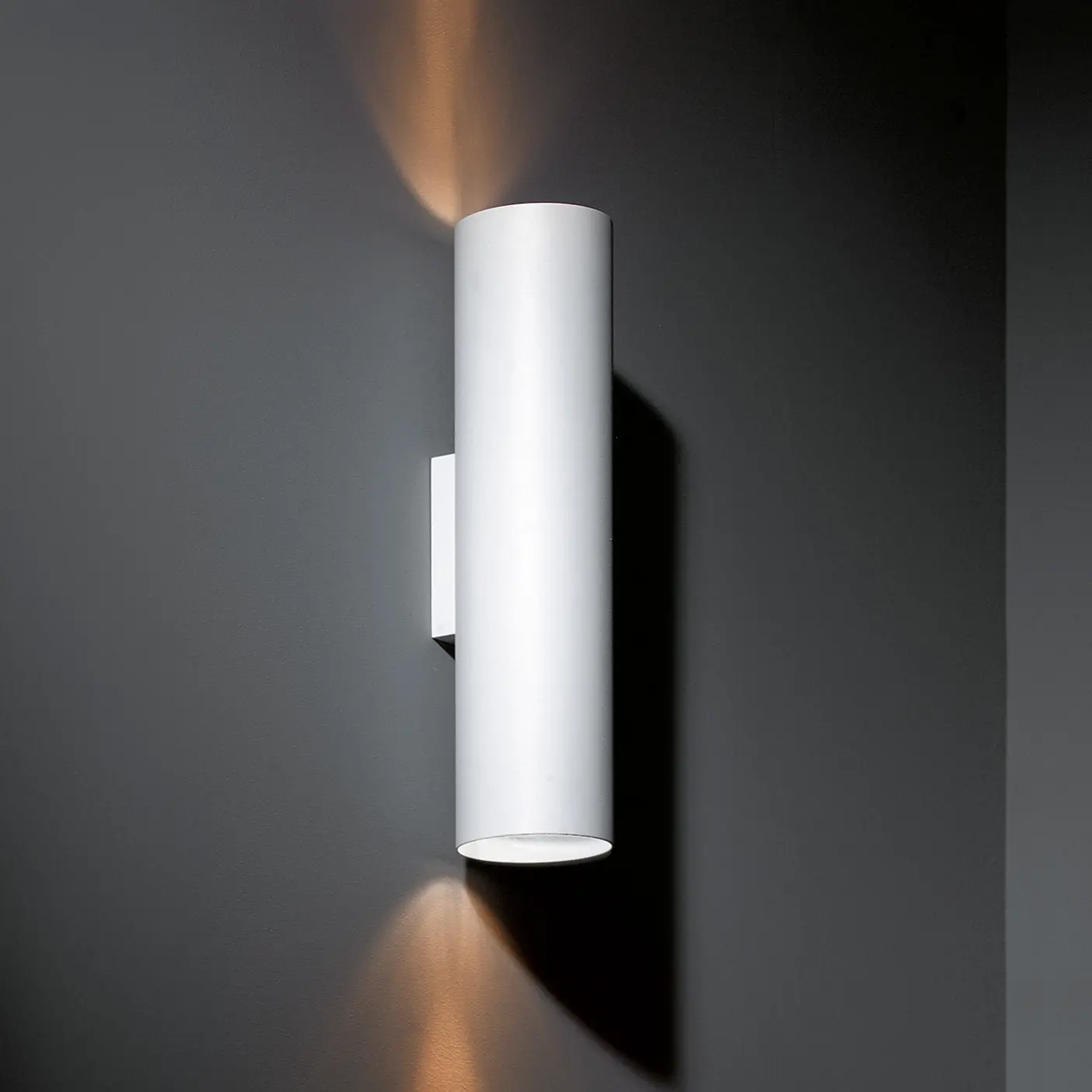 Modular Lighting Instruments - Nude wall 2x LED retrofit