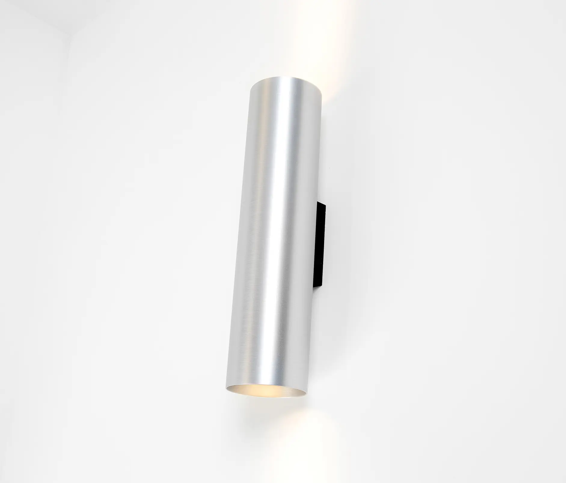 Modular Lighting Instruments - Nude wall 2x LED retrofit