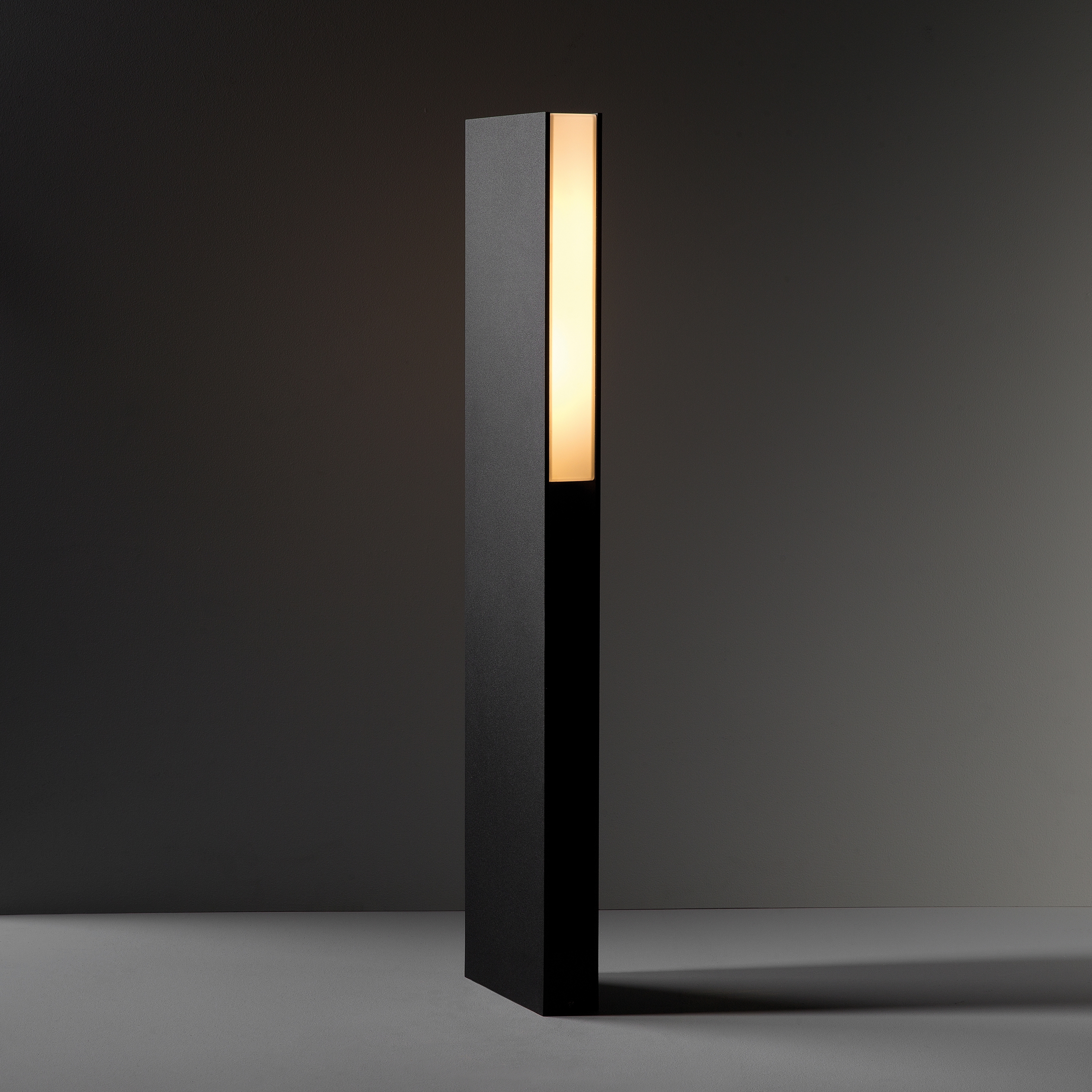 Mostra il prodotto Portfolio 0.2 IP54 LED del produttore Modular Lighting Instruments