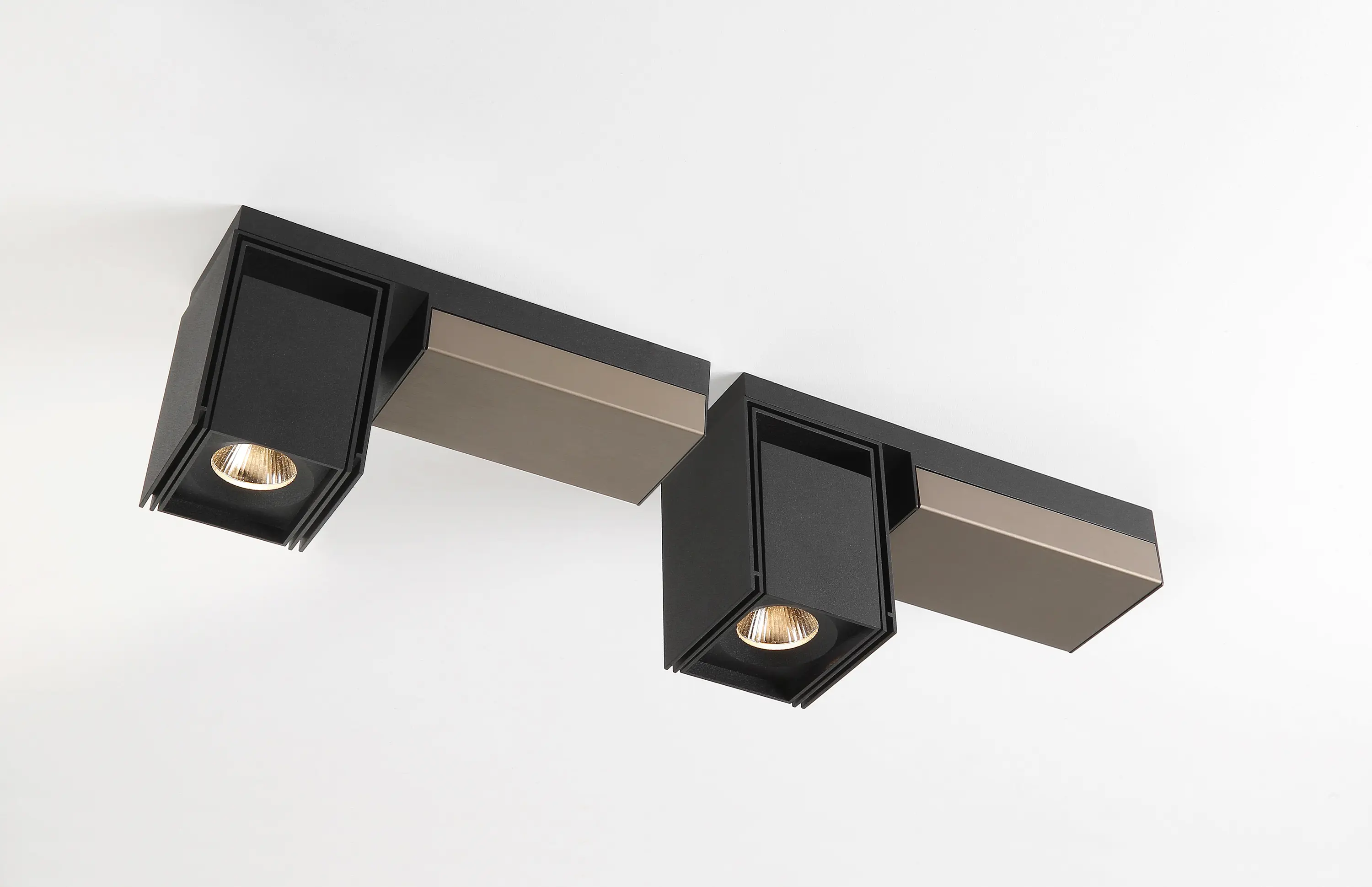 Modular Lighting Instruments - Rektor LED GI