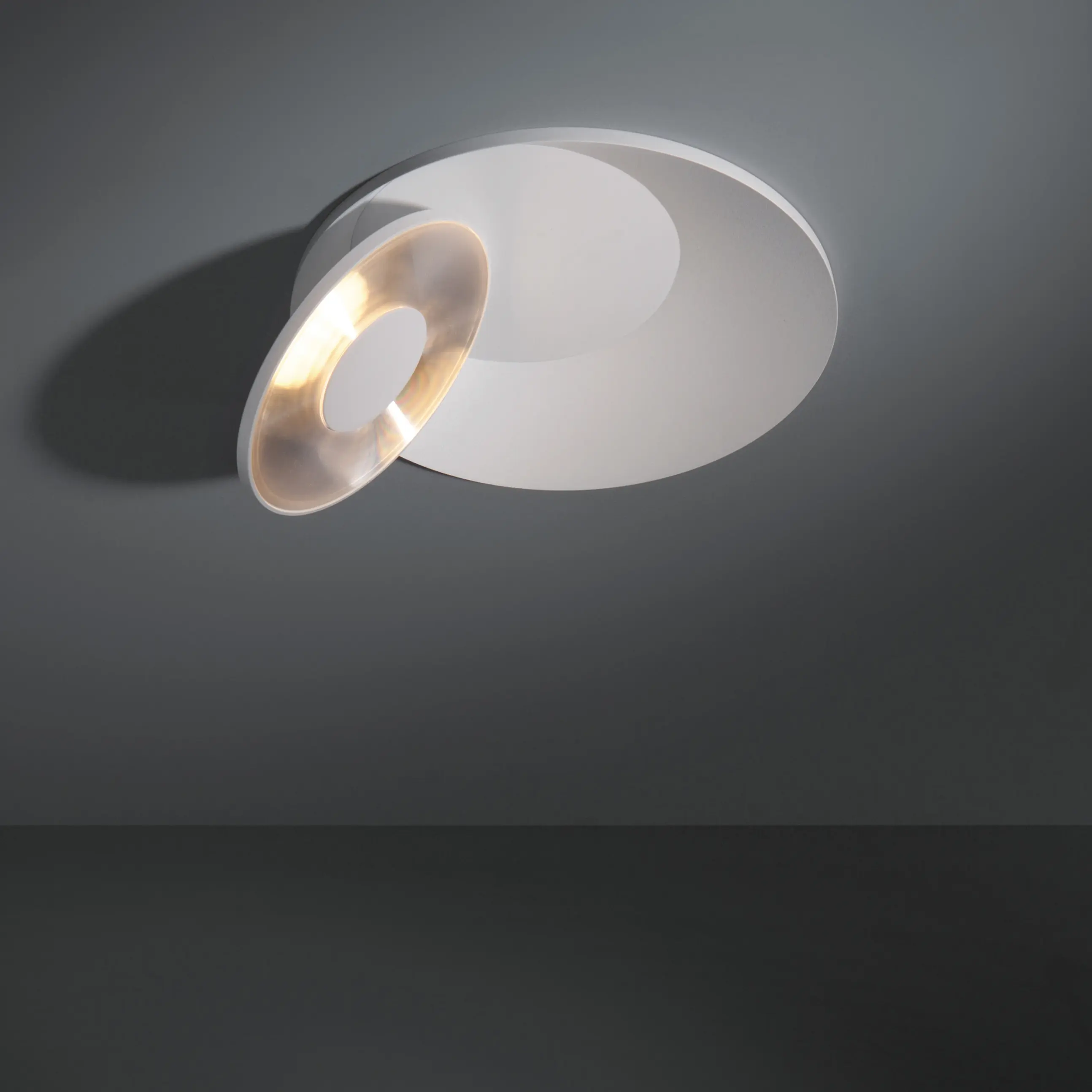 Modular Lighting Instruments - Scotty 270 adjustable LED GE