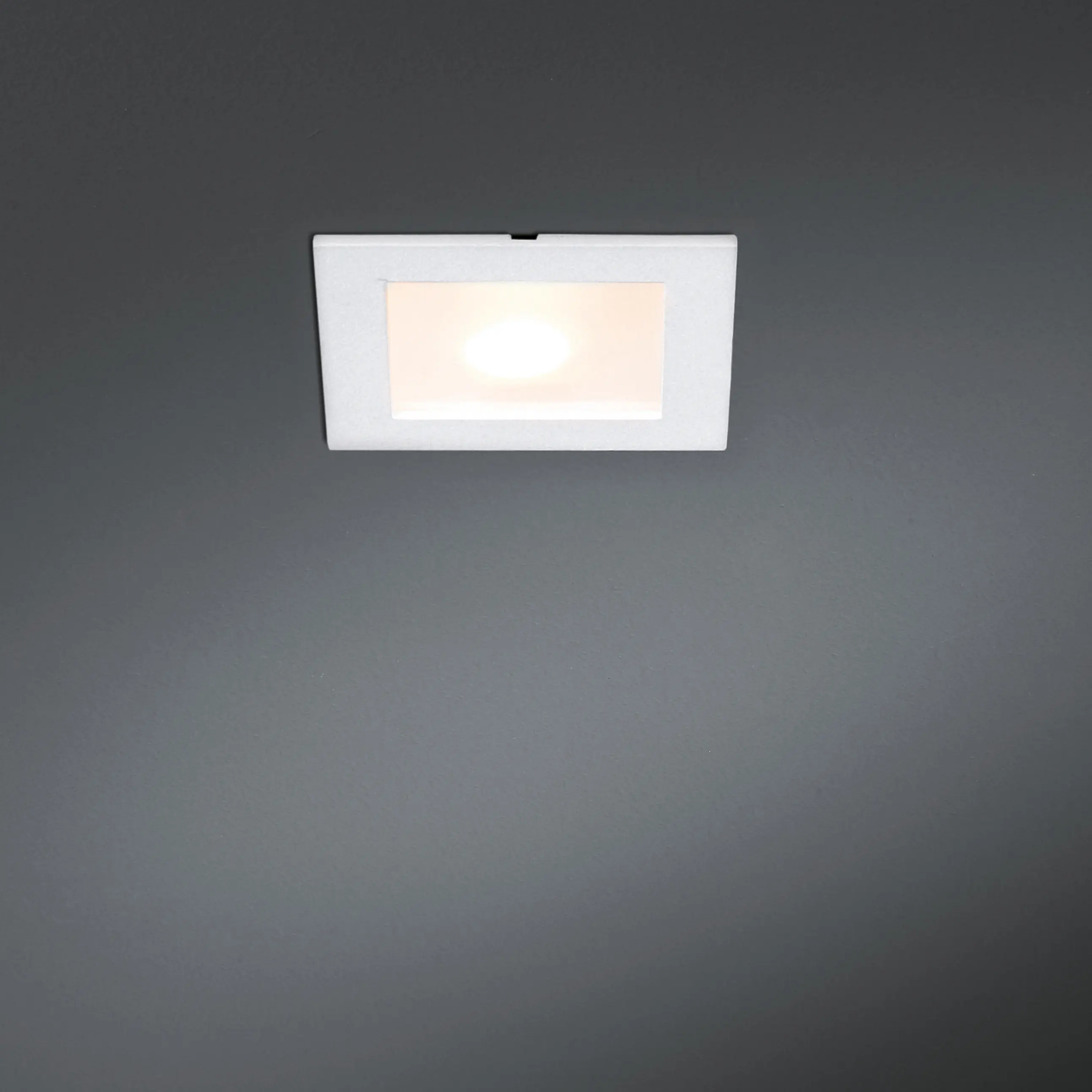 Modular Lighting Instruments - Slide square IP44 LED 1-10V/Pushdim RG