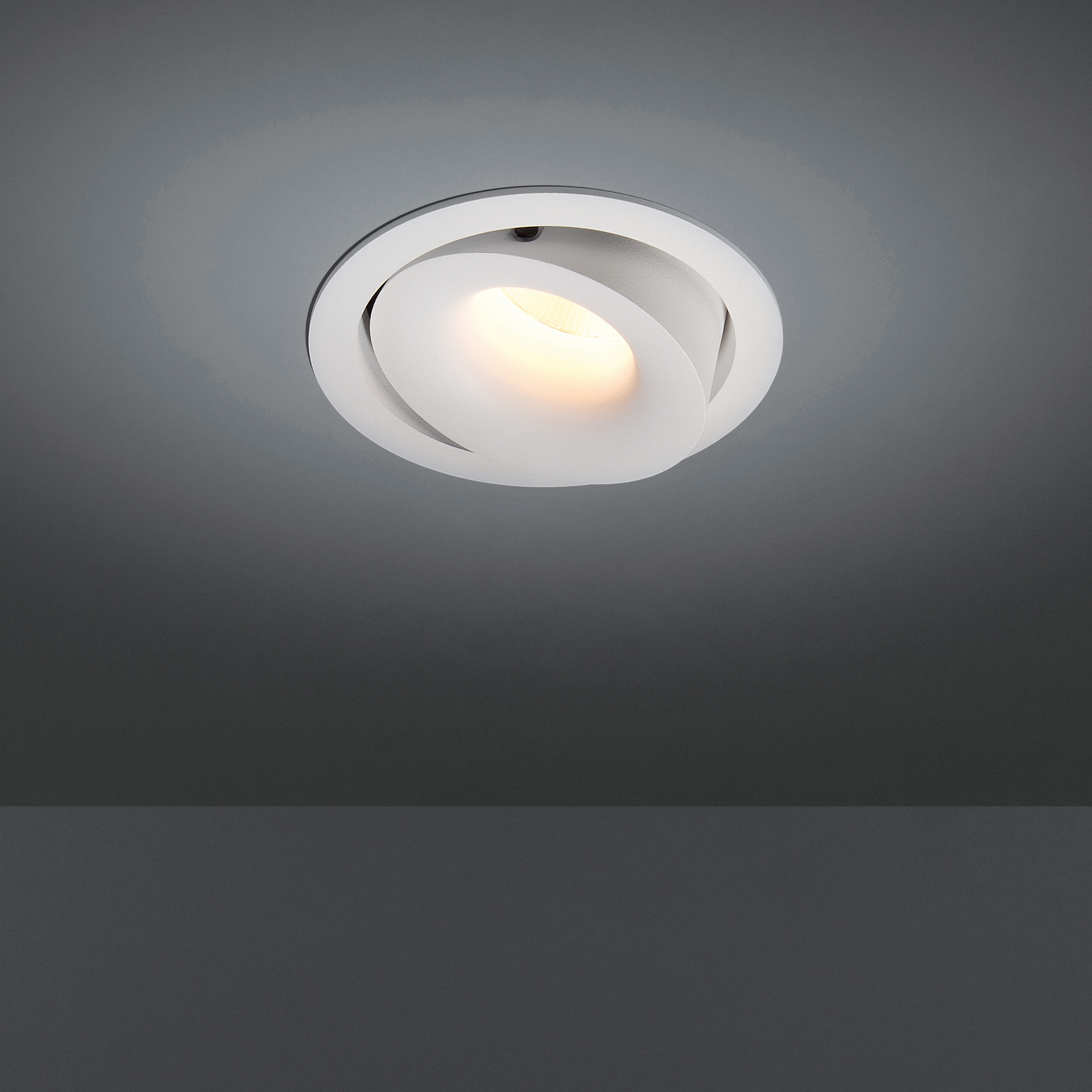Display product Smart cake 115 adjustable GU10 from manufacturer Modular Lighting Instruments