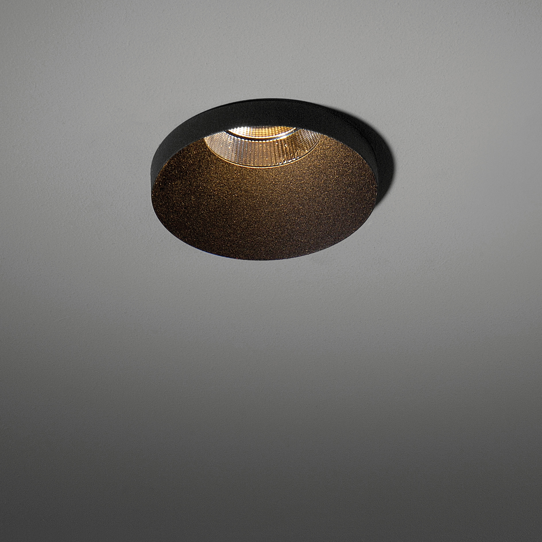 Display product Smart kup 82 IP54 LED GE from manufacturer Modular Lighting Instruments