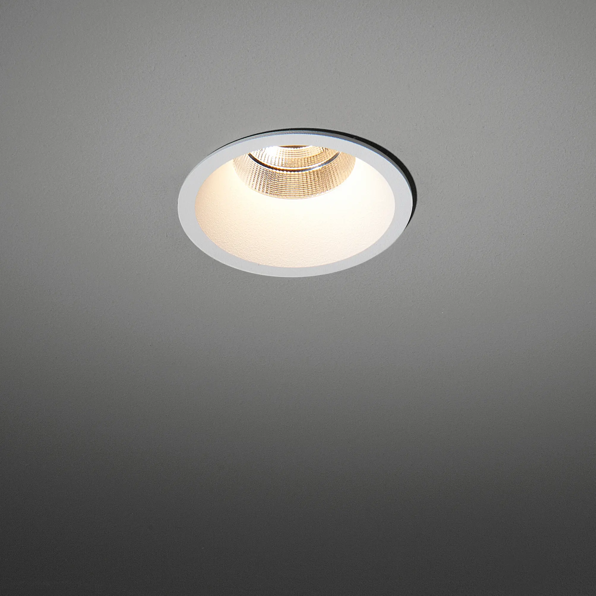 Modular Lighting Instruments - Smart Lotis 82 MR16 GE
