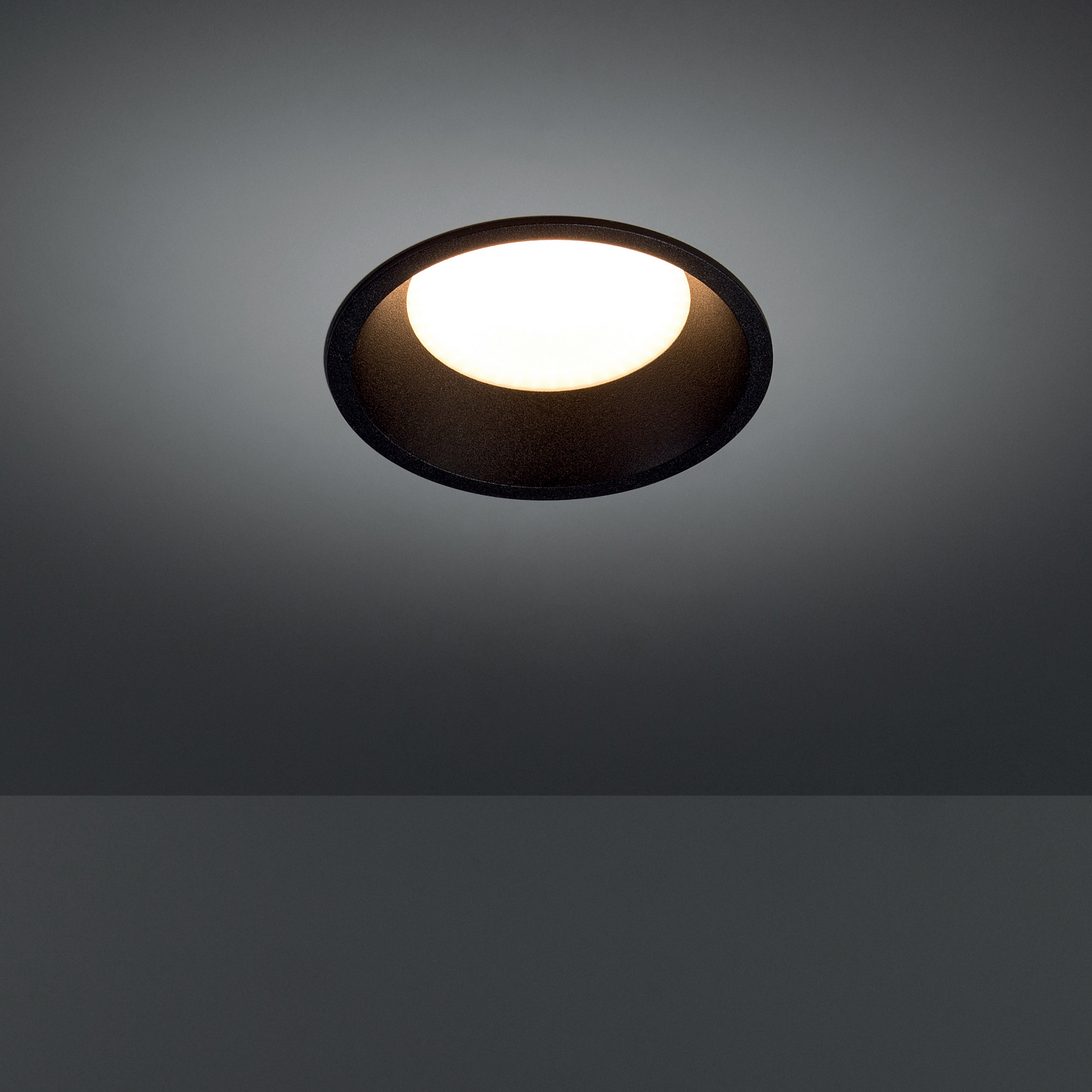 Display product Smart Lotis 115 diffuse IP54 LED GE from manufacturer Modular Lighting Instruments