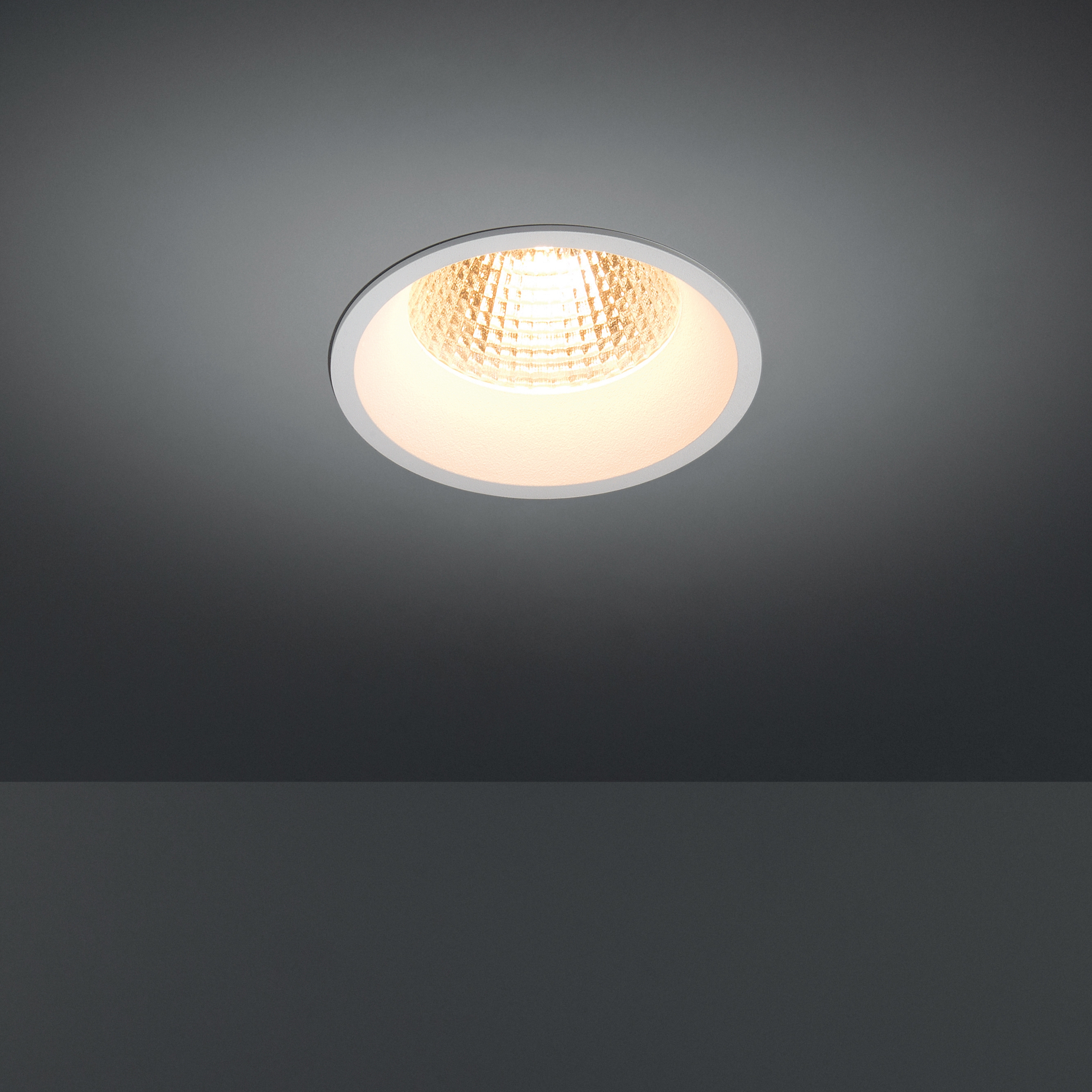 Display product Smart Lotis 115 IP54 LED GE from manufacturer Modular Lighting Instruments