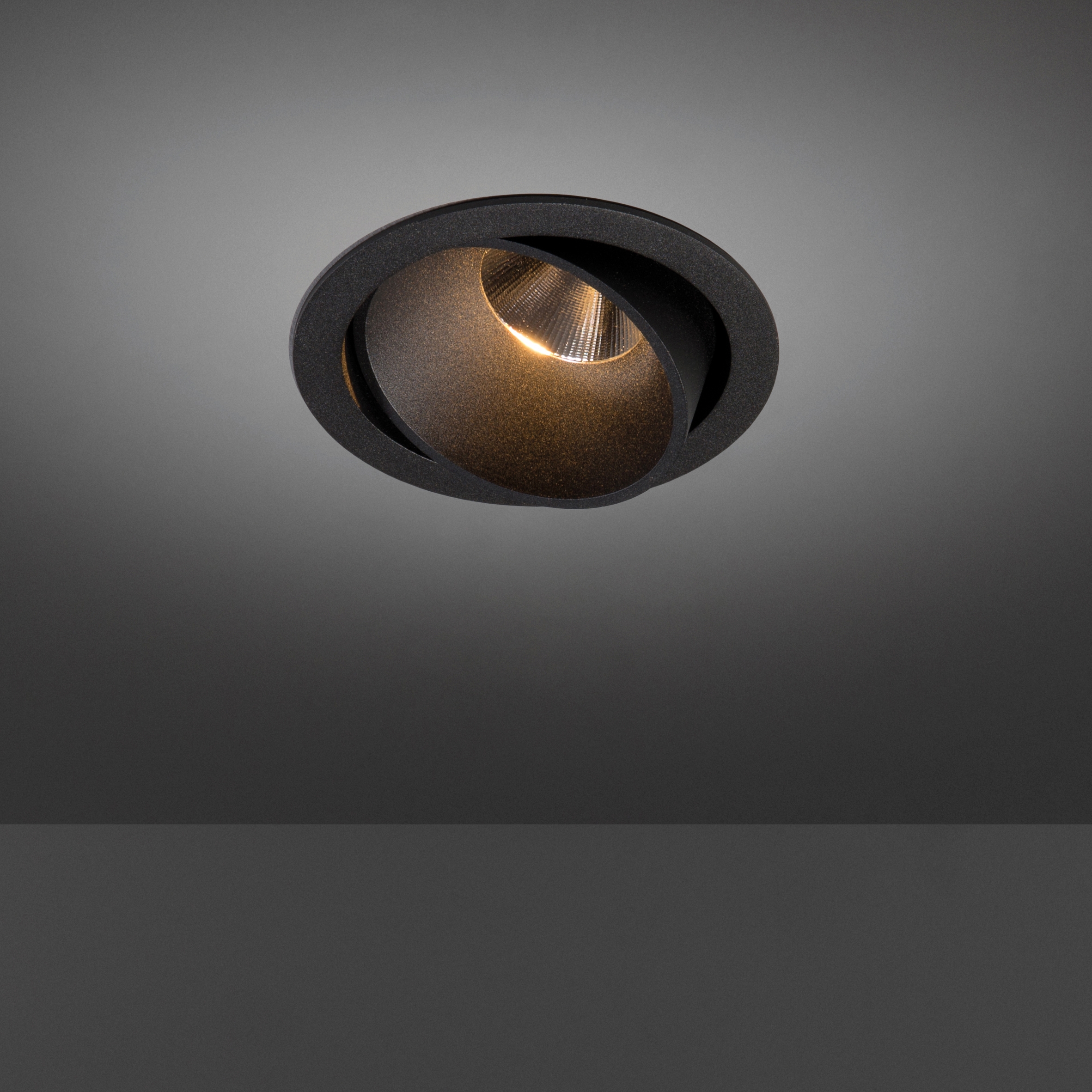 Mostra il prodotto Smart Lotis 115 adjustable LED GE del produttore Modular Lighting Instruments
