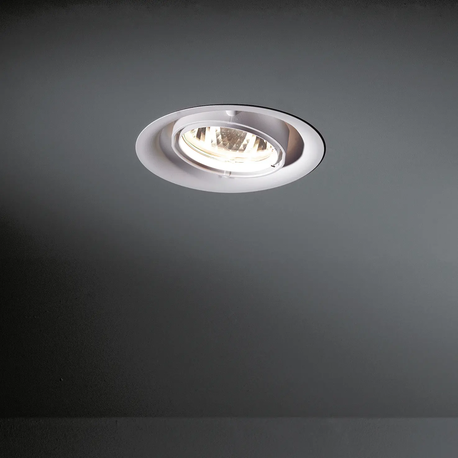 Modular Lighting Instruments - Thub metal 215 1x CDM-T GE