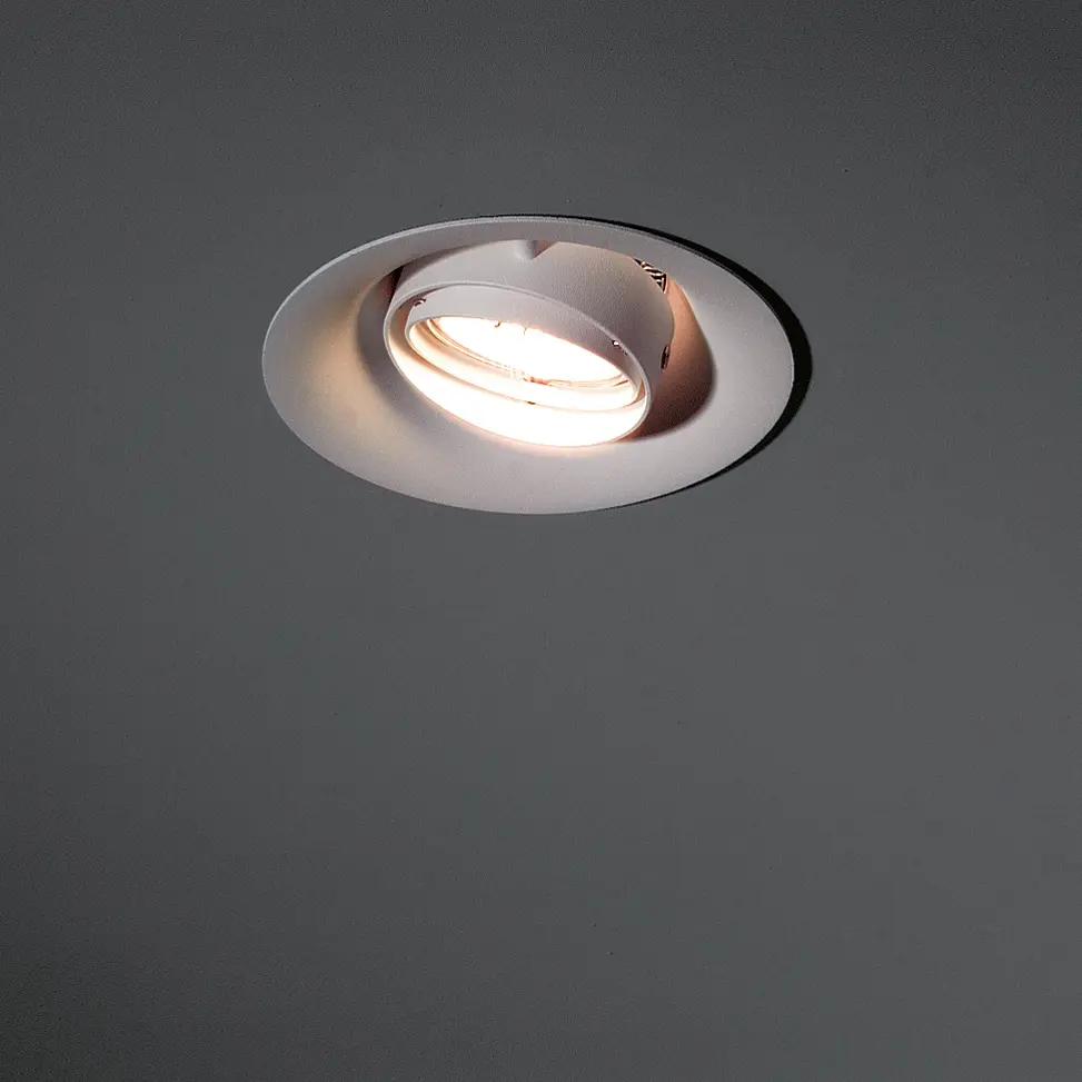 Modular Lighting Instruments - Thub metal 120 HIPAR GE