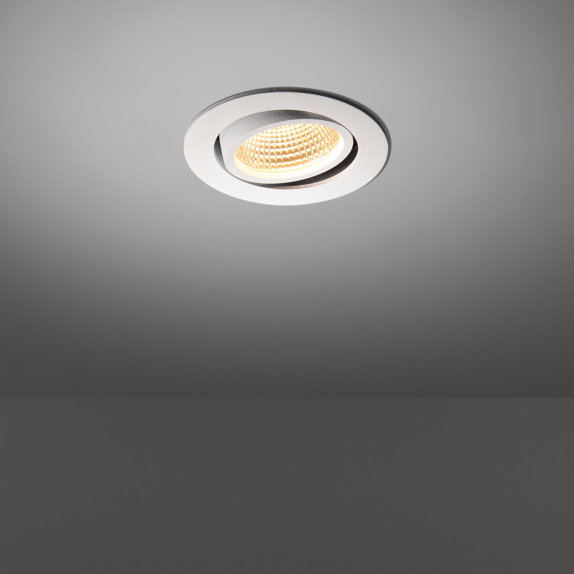 Mostra il prodotto K77 del produttore Modular Lighting Instruments