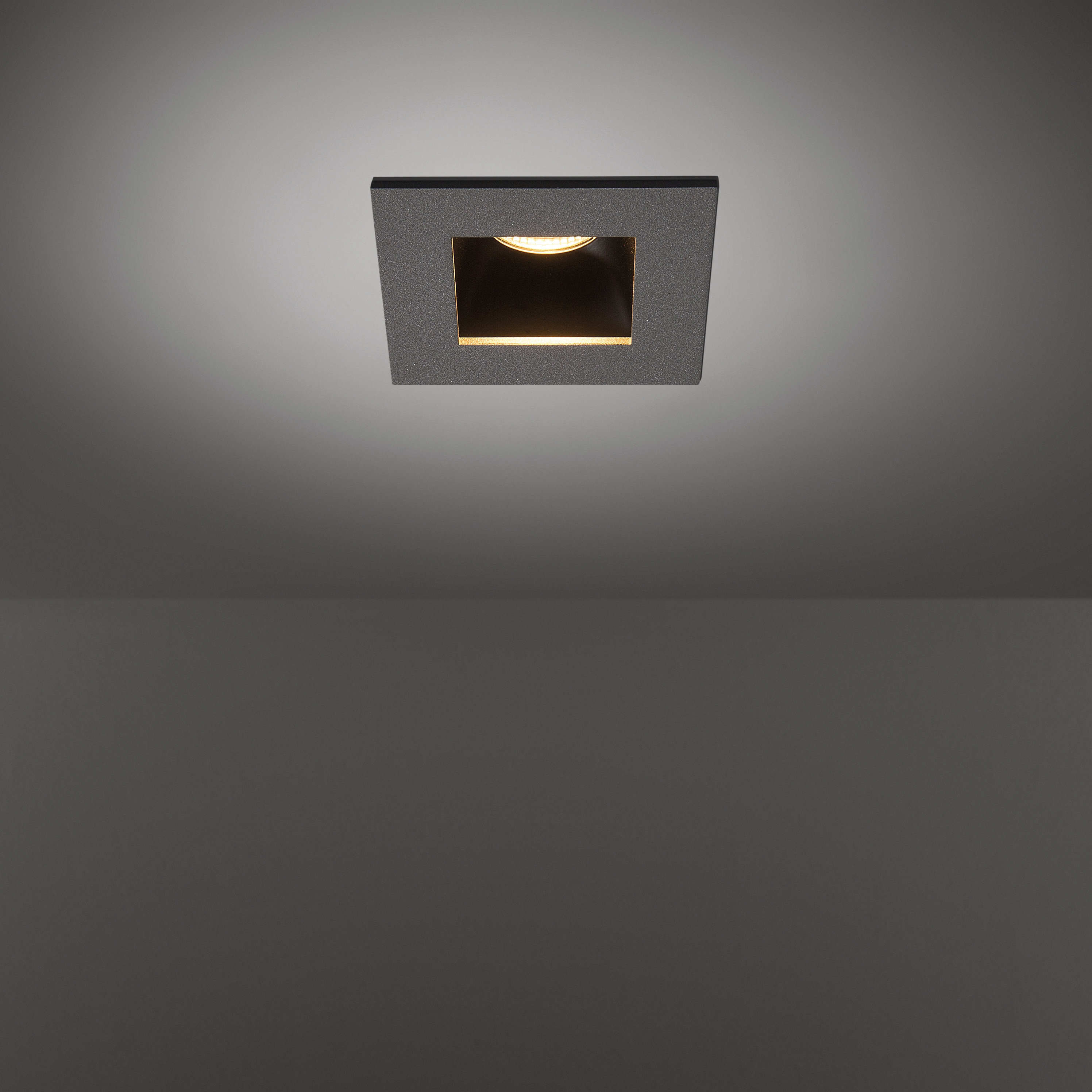 Mostra il prodotto Slide IP54 LED GE del produttore Modular Lighting Instruments