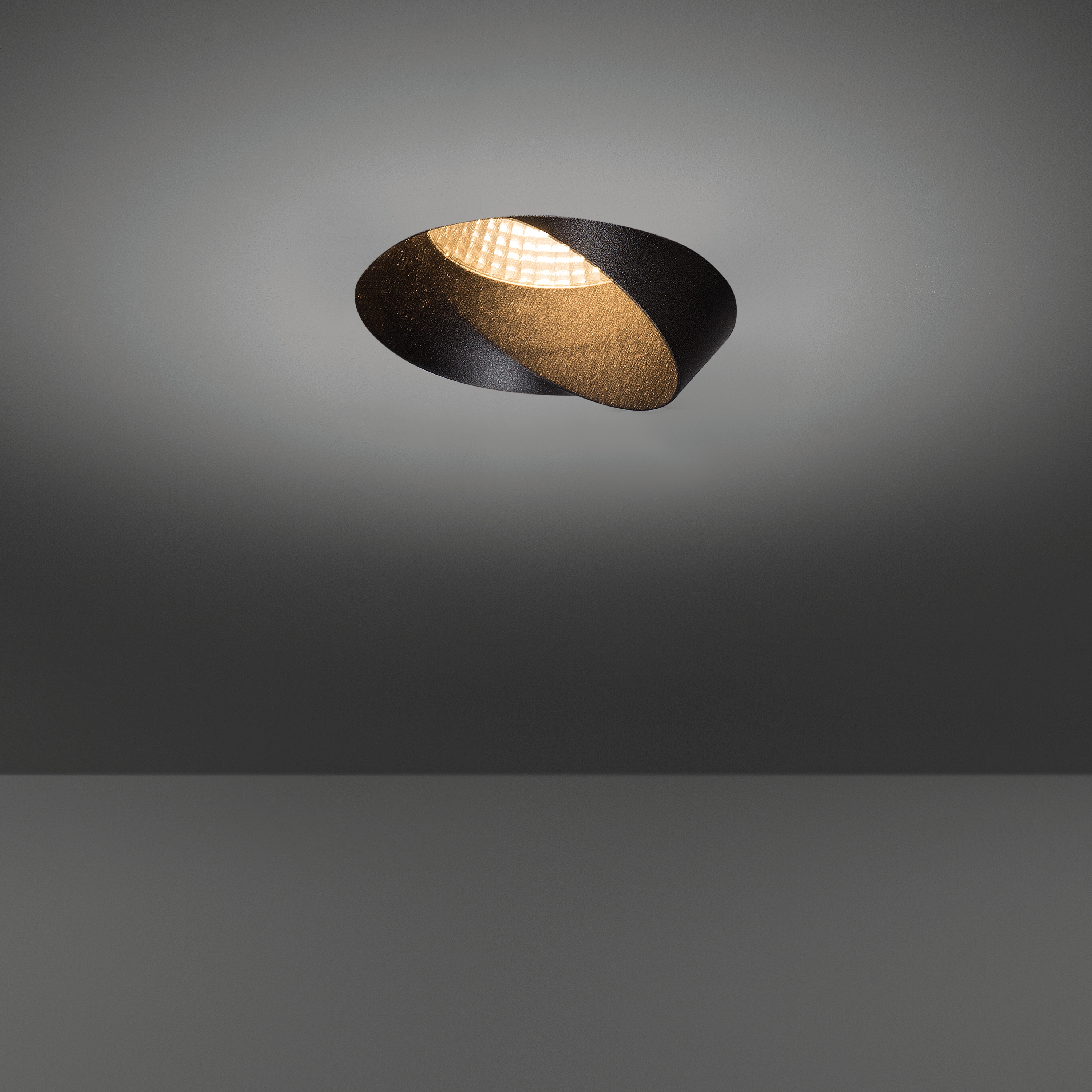 Display product Wink 115 LED GE from manufacturer Modular Lighting Instruments