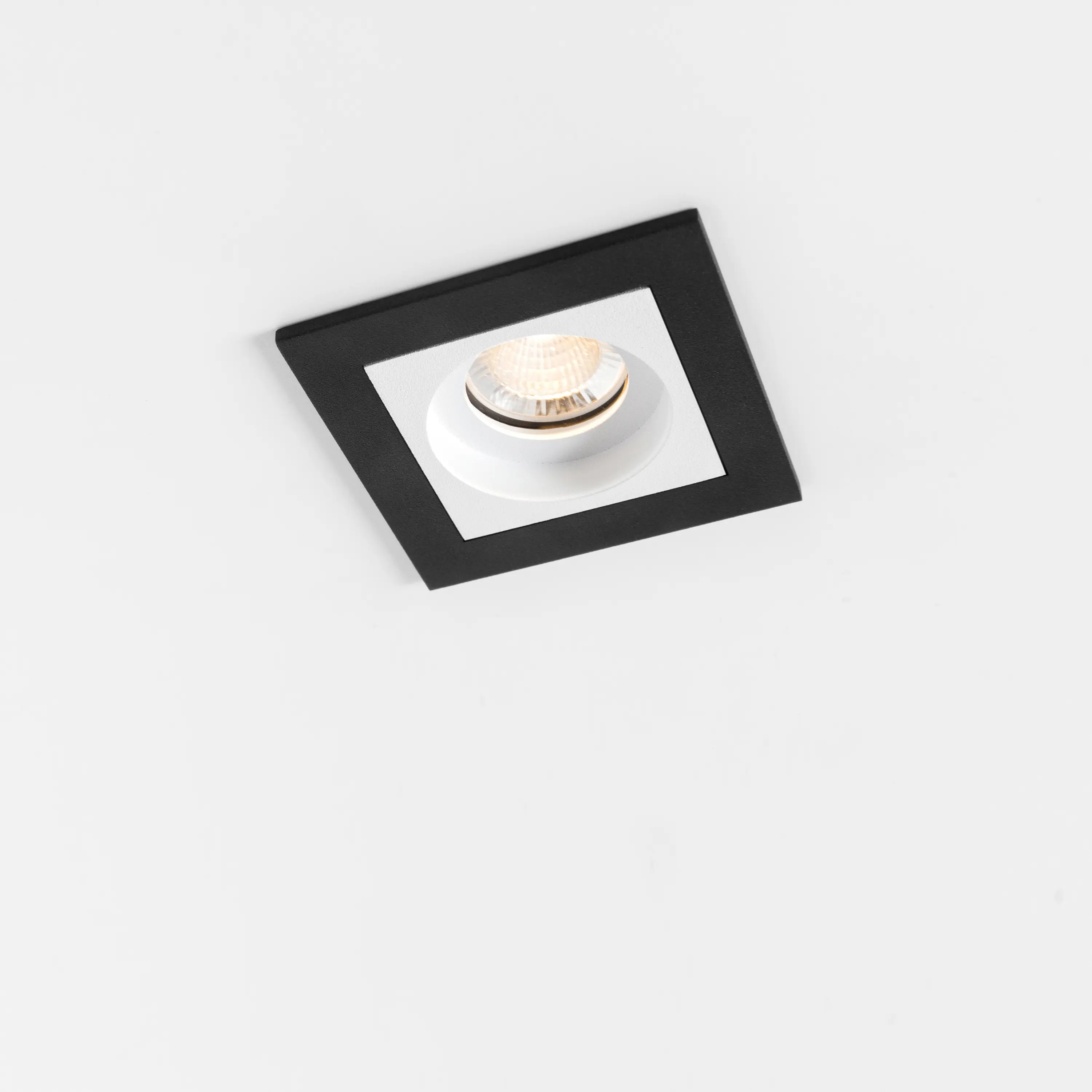 Modular Lighting Instruments - Qbini